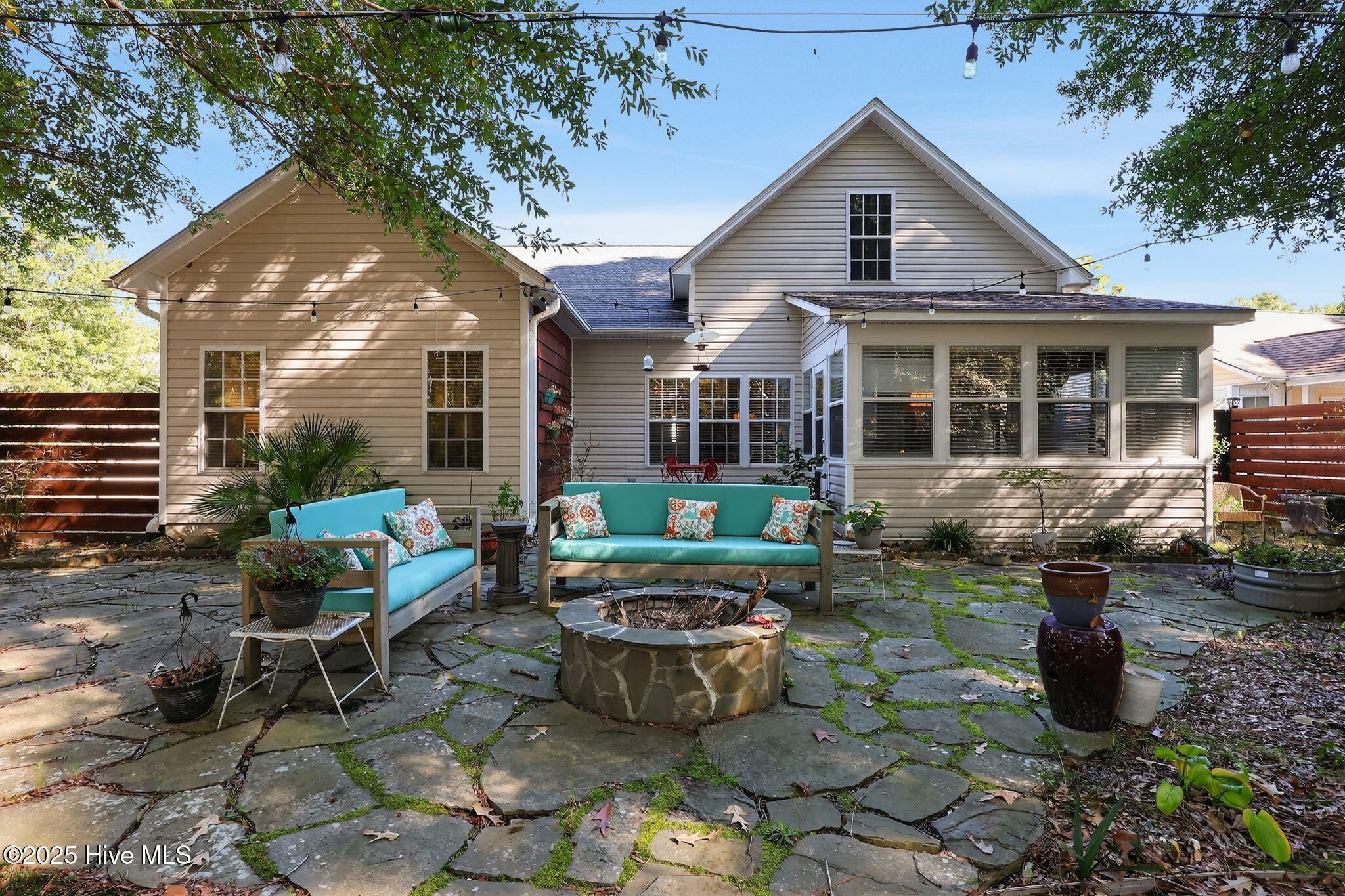 100539359 | Photo 31