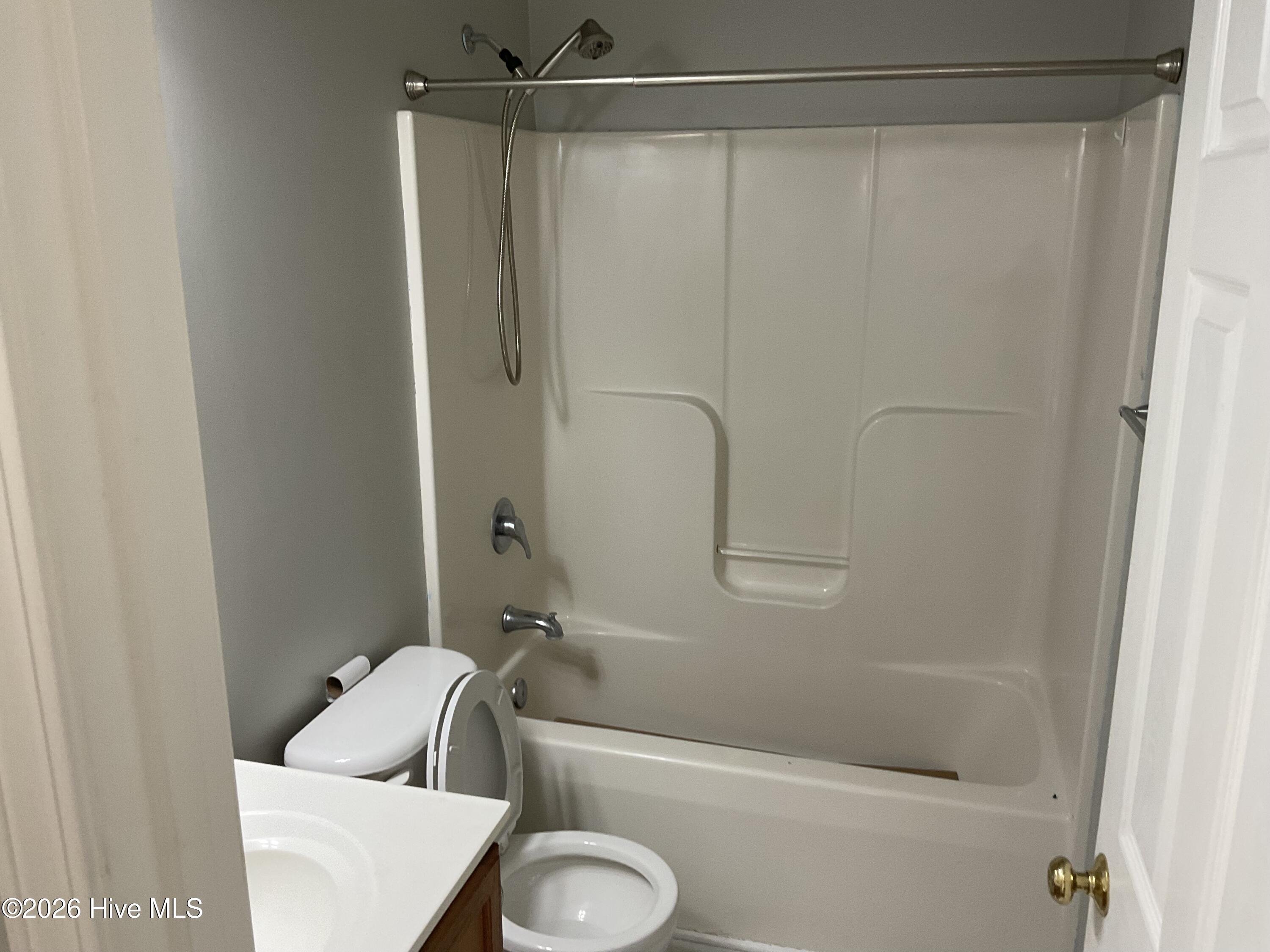 100563280 | Photo 12