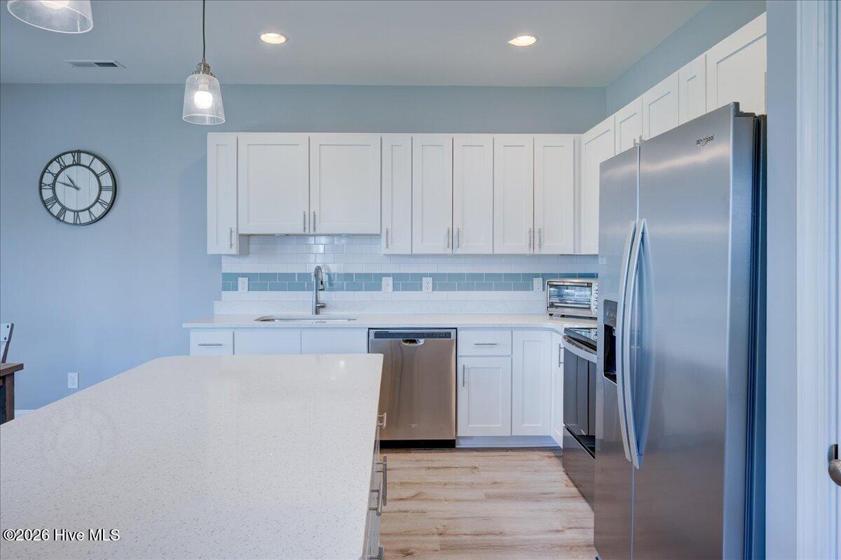 100567041 | Photo 17