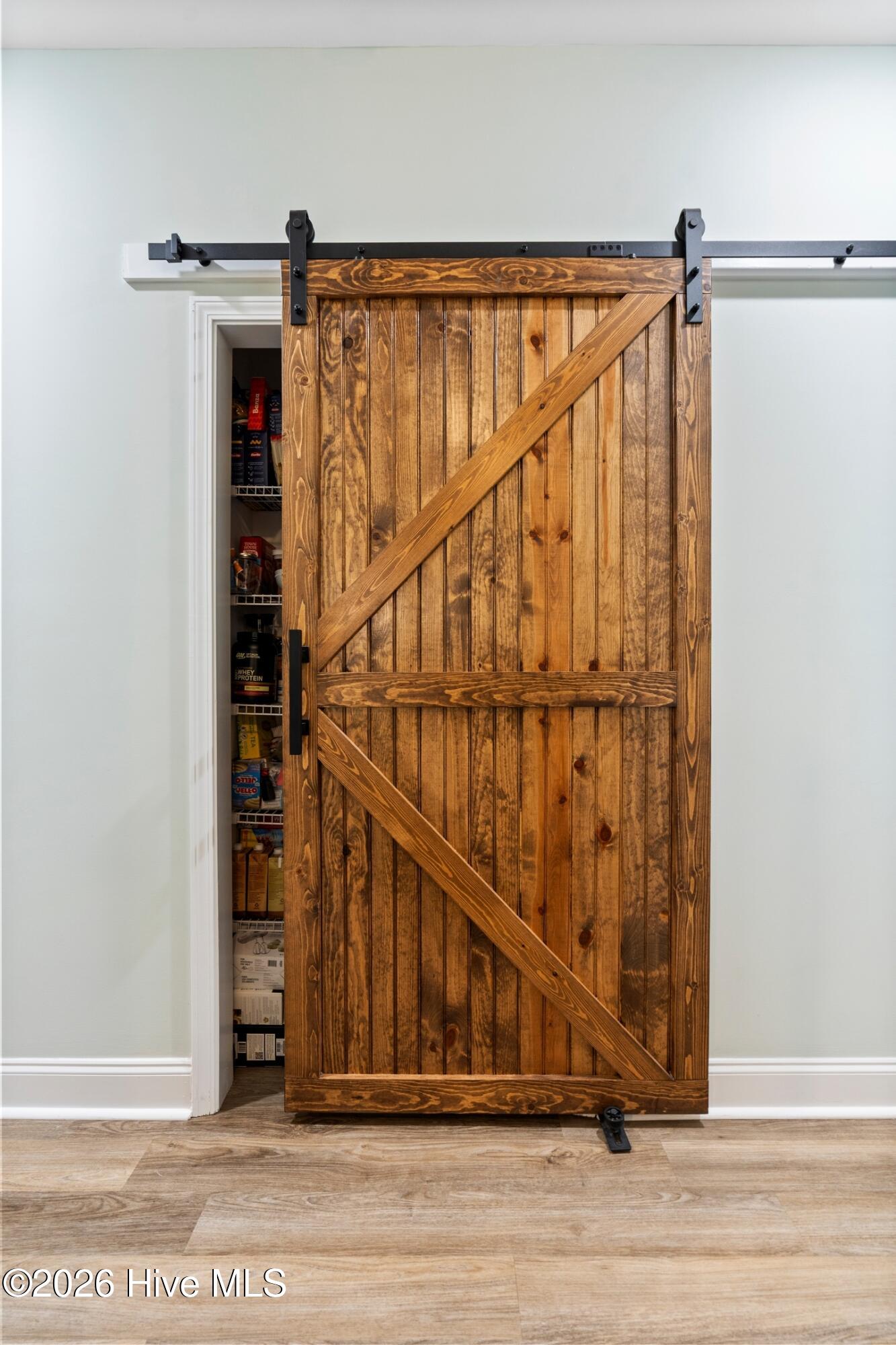 100547558 | Photo 12