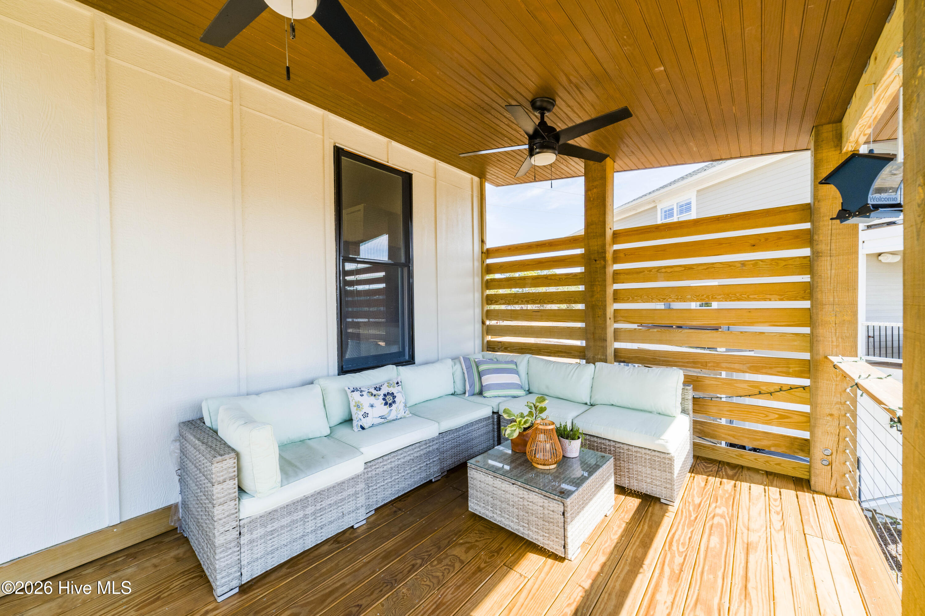 100554850 | Photo 28