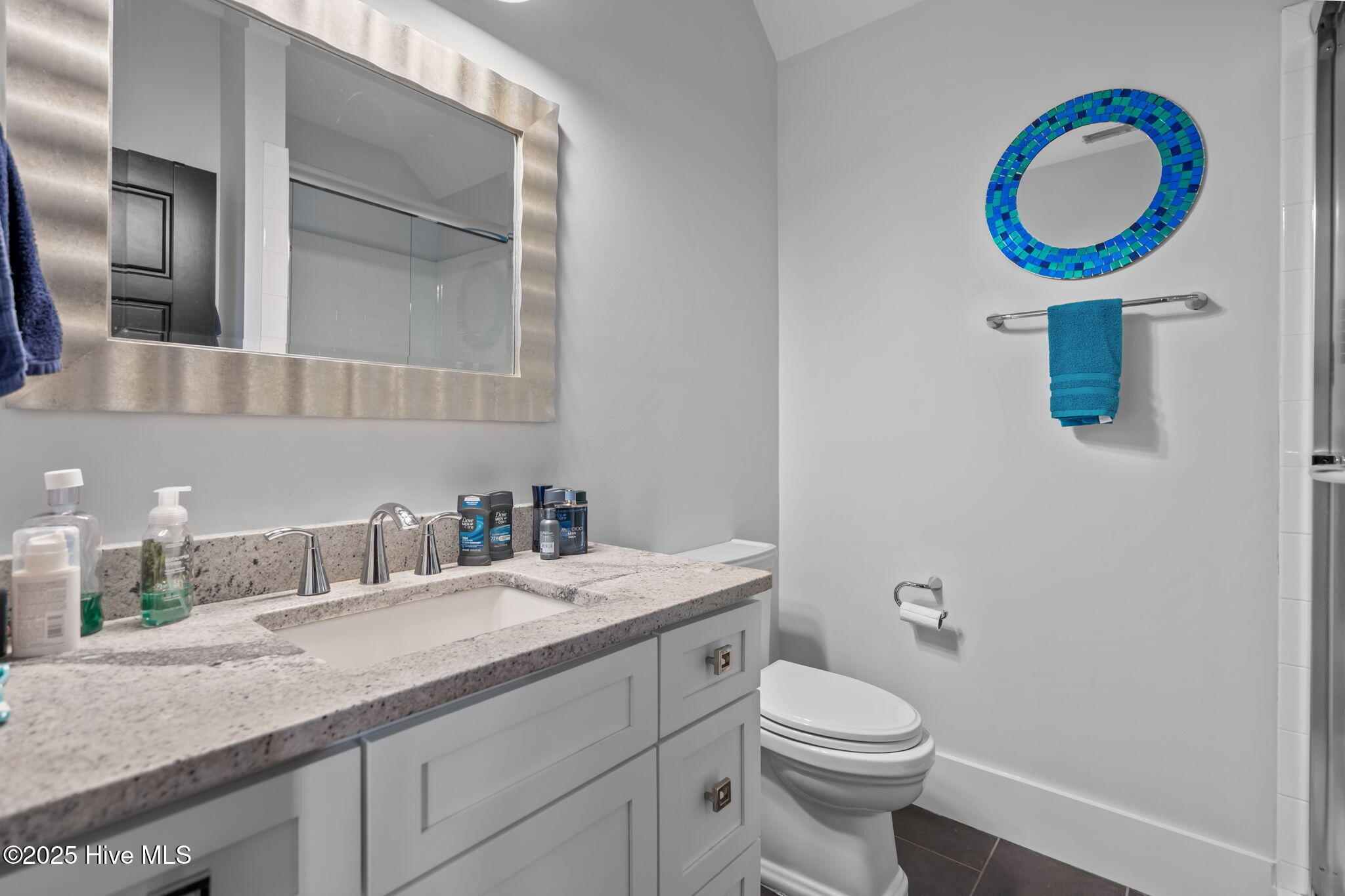 100532333 | Photo 68