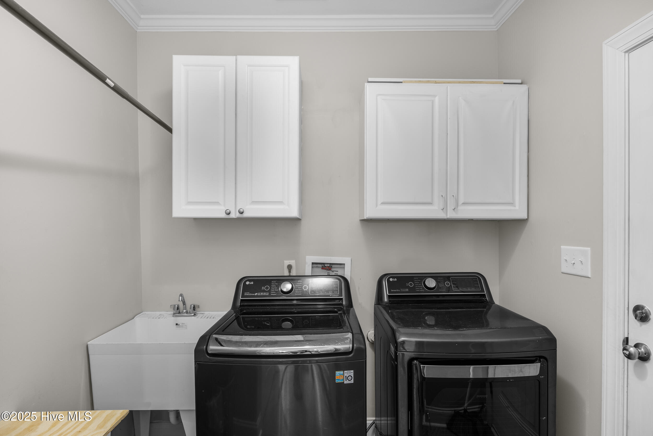 100528146 | Photo 35