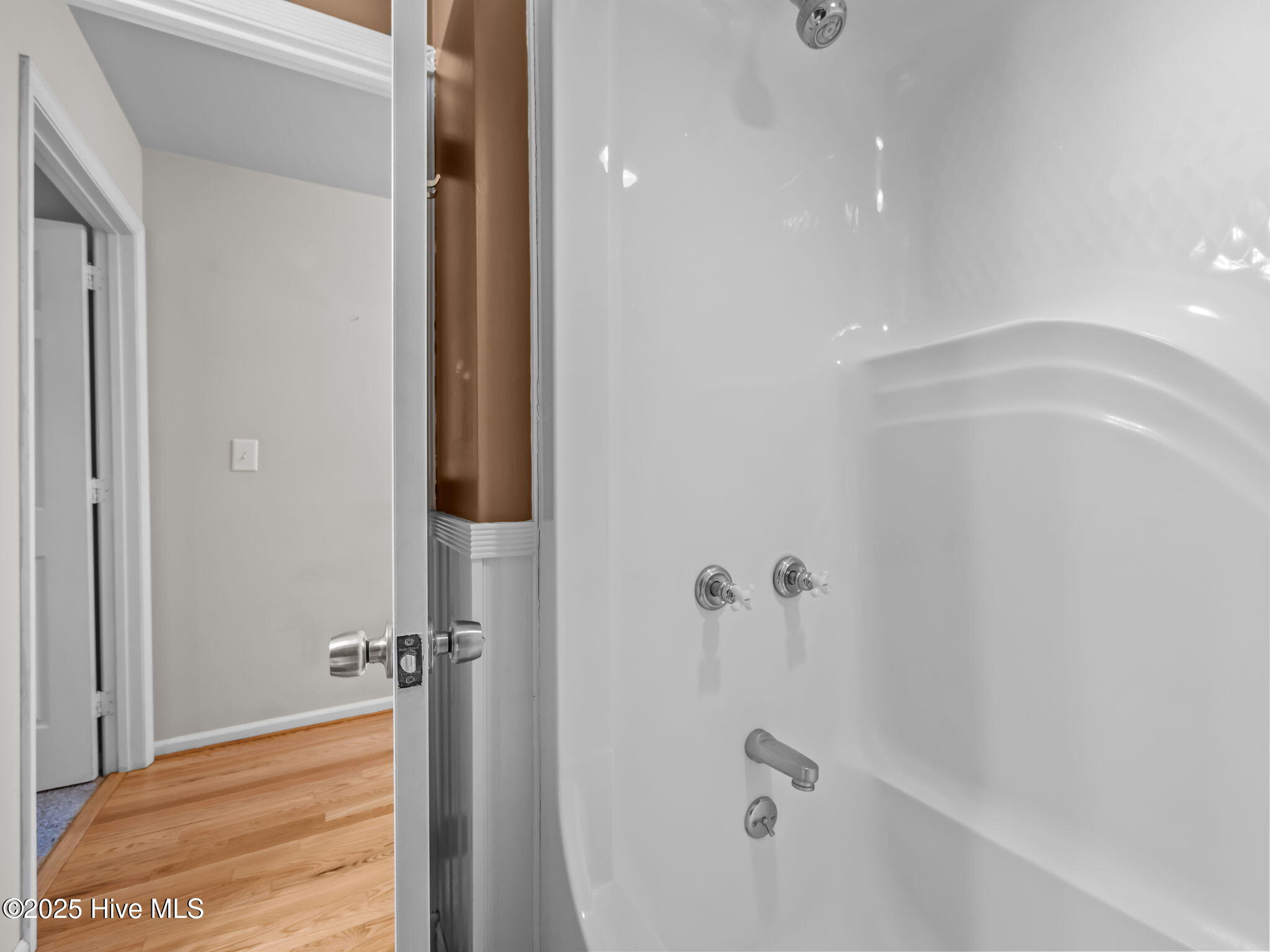 100540232 | Photo 31