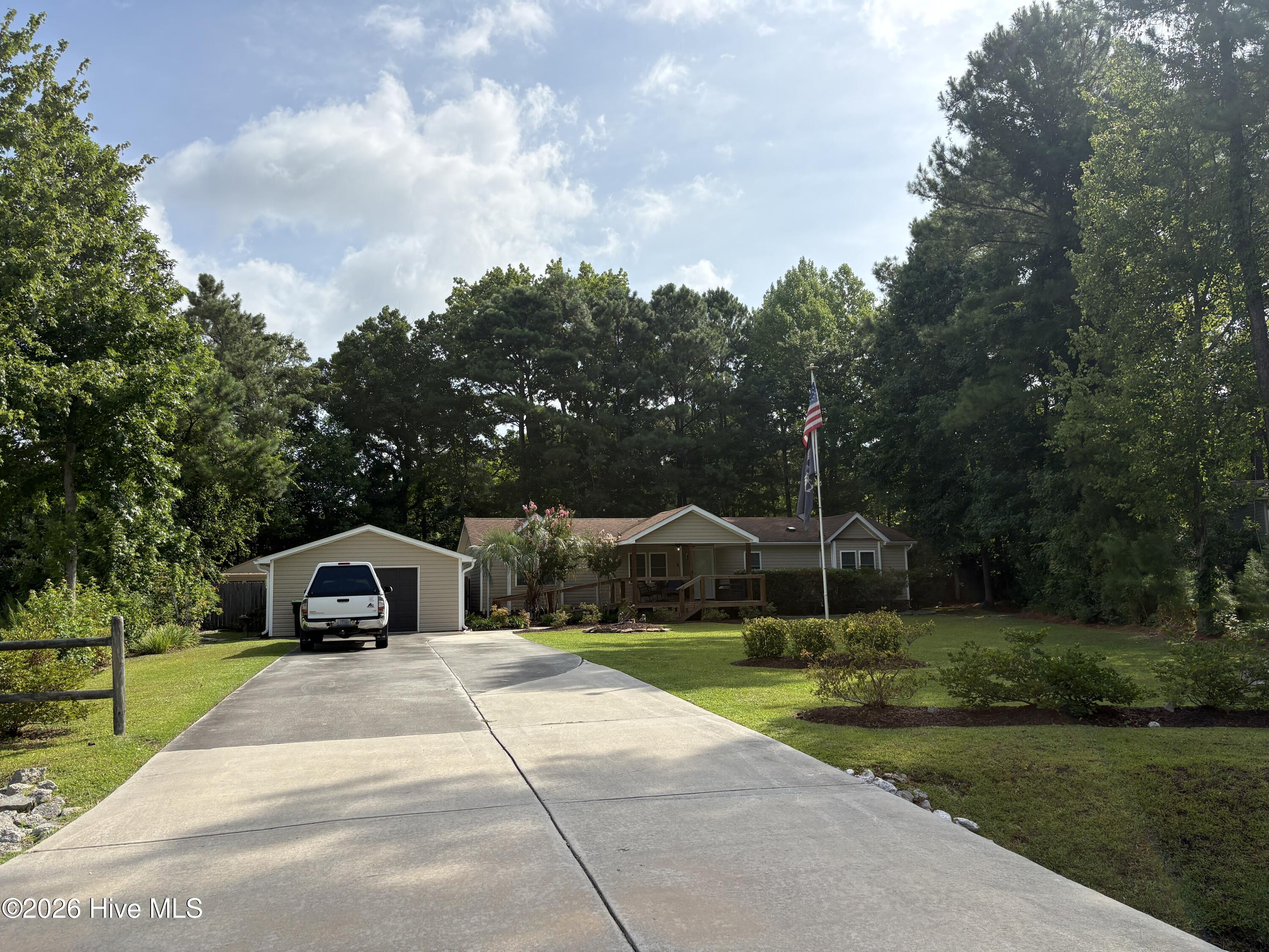 408 Quailridge Court,Peletier
