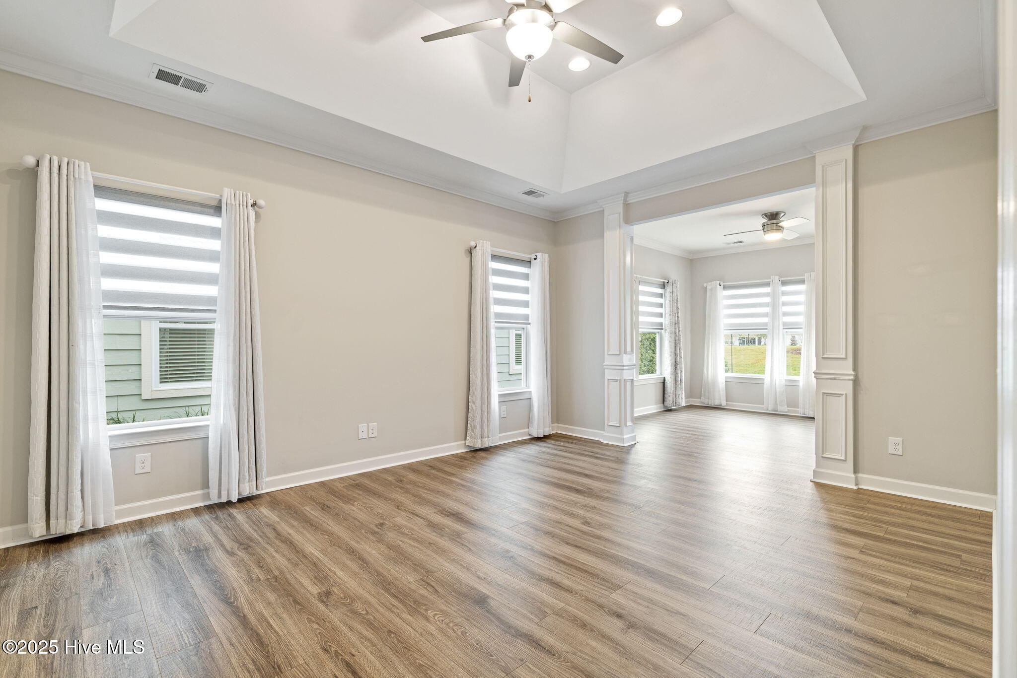 100534231 | Photo 27