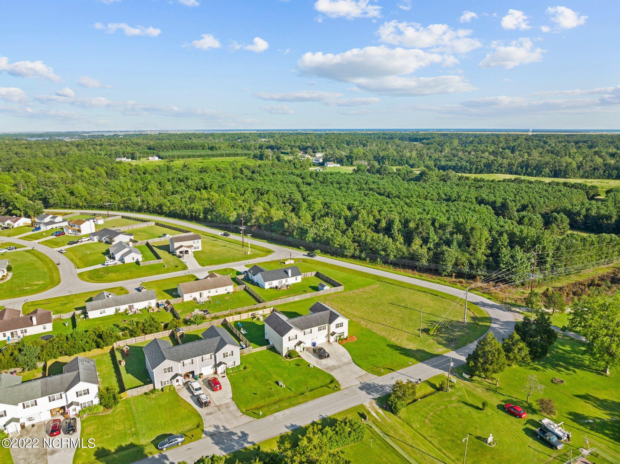 100557503 | Photo 32