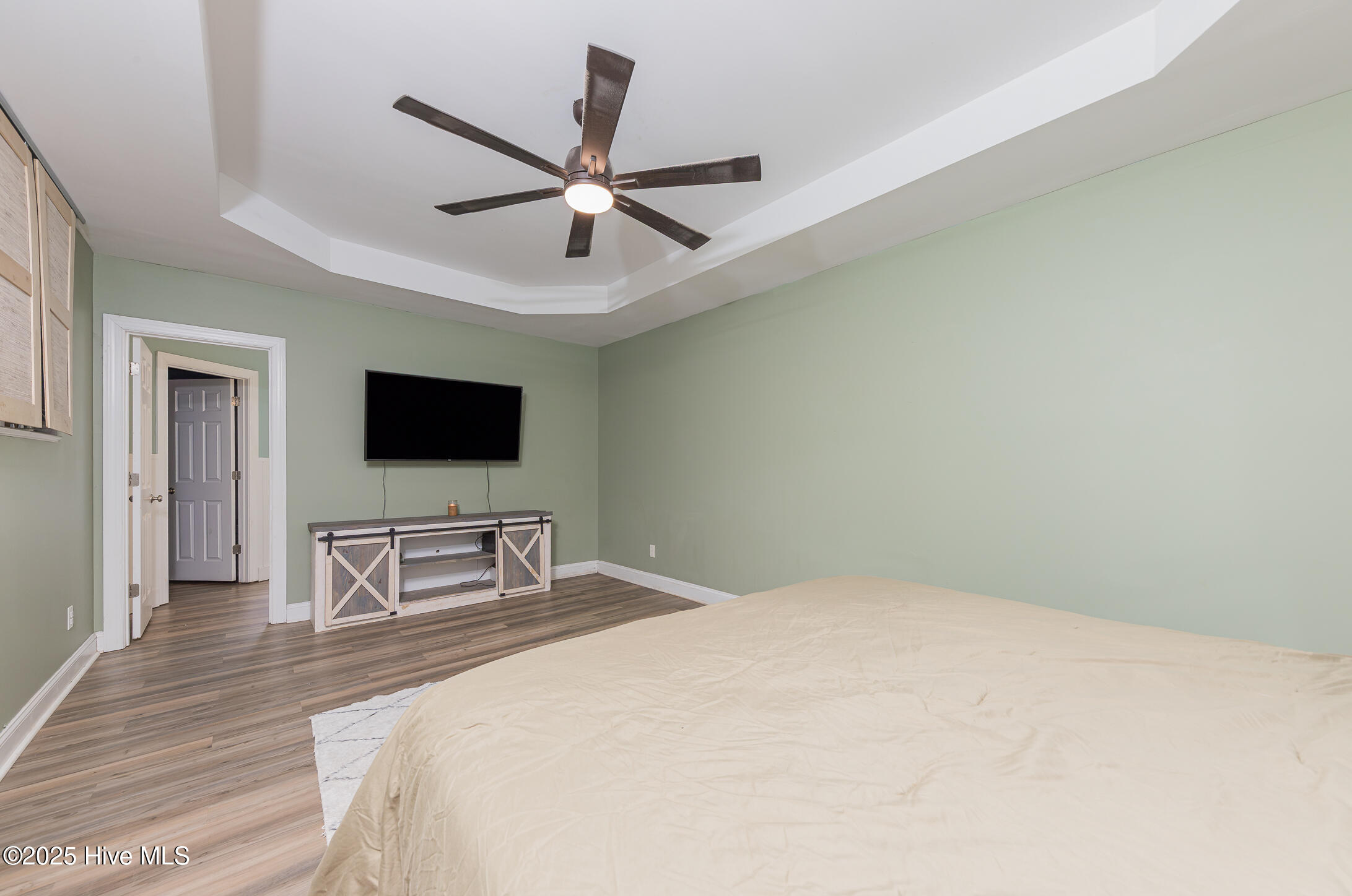 100525059 | Photo 15