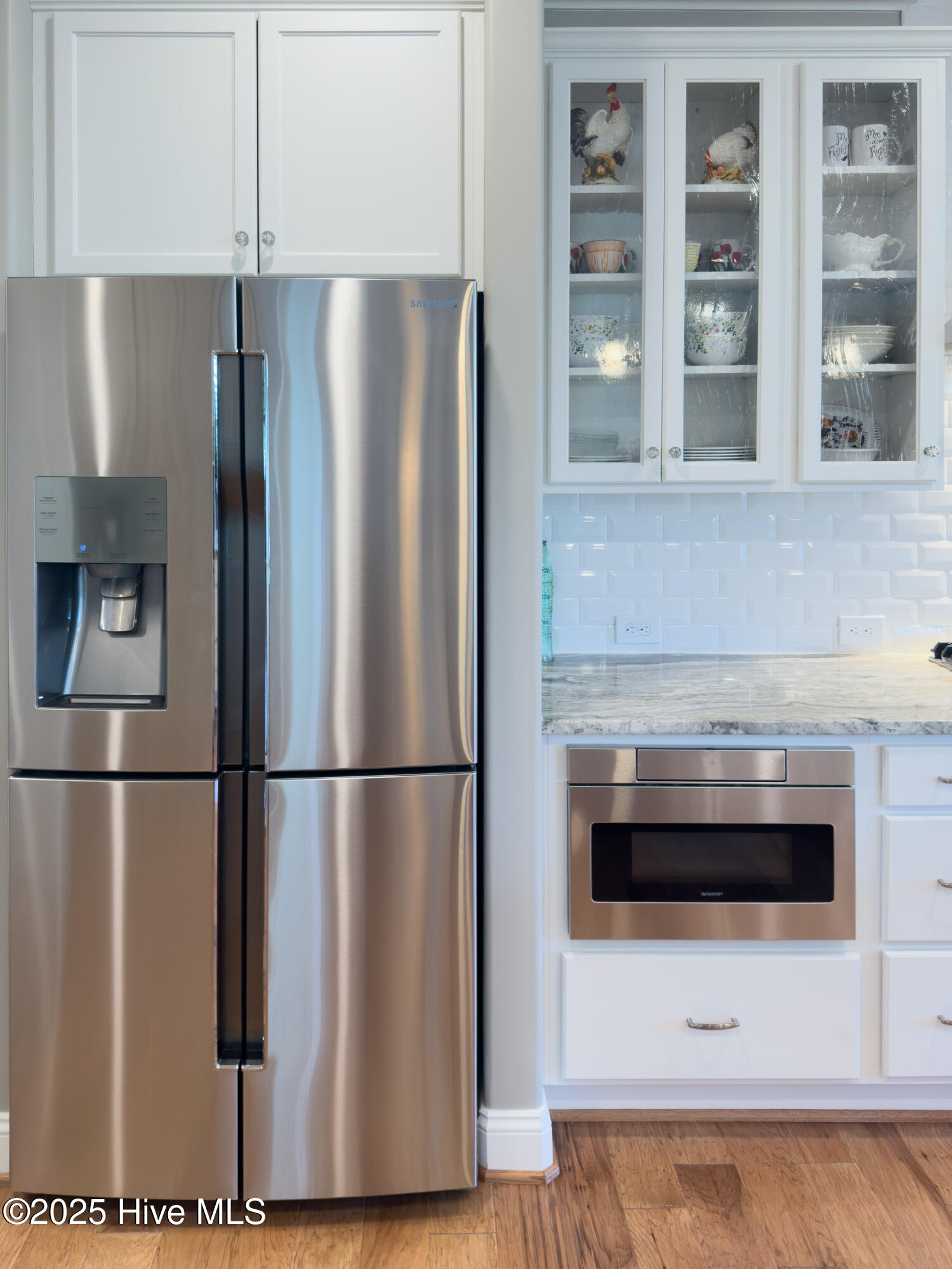 100543771 | Photo 19