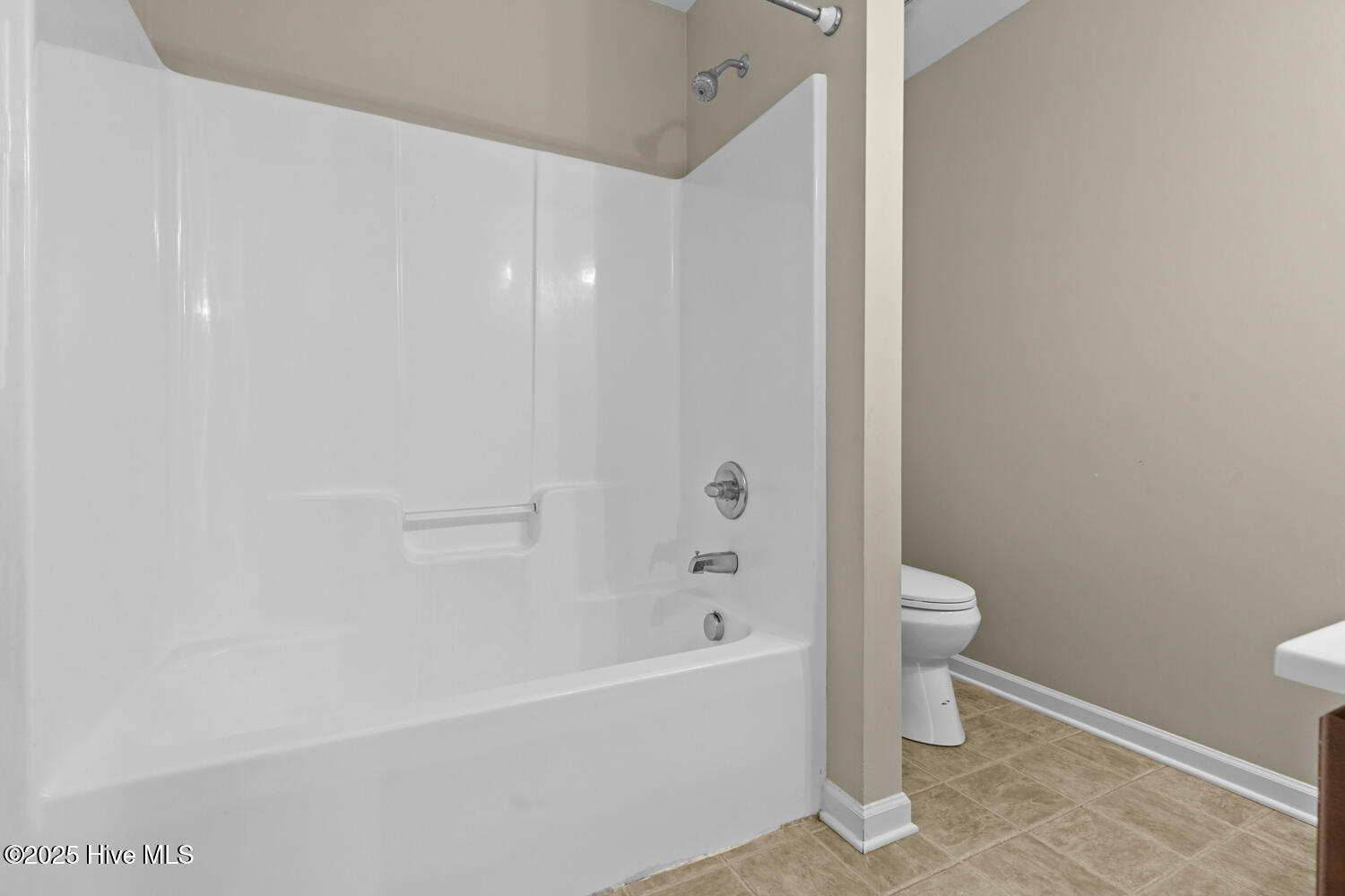 100506336 | Photo 30