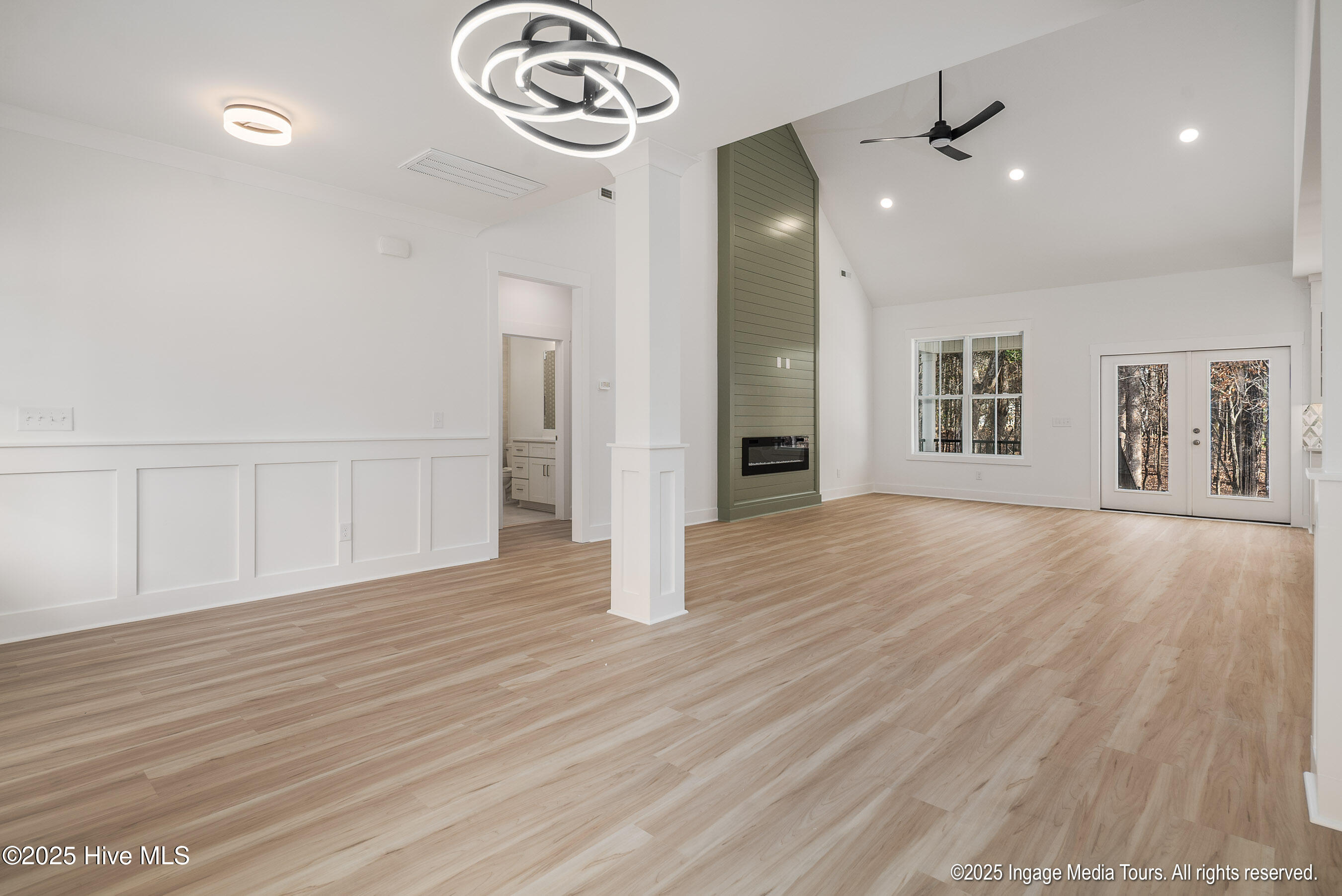 121 Castle Court, Washington, NC, 27889