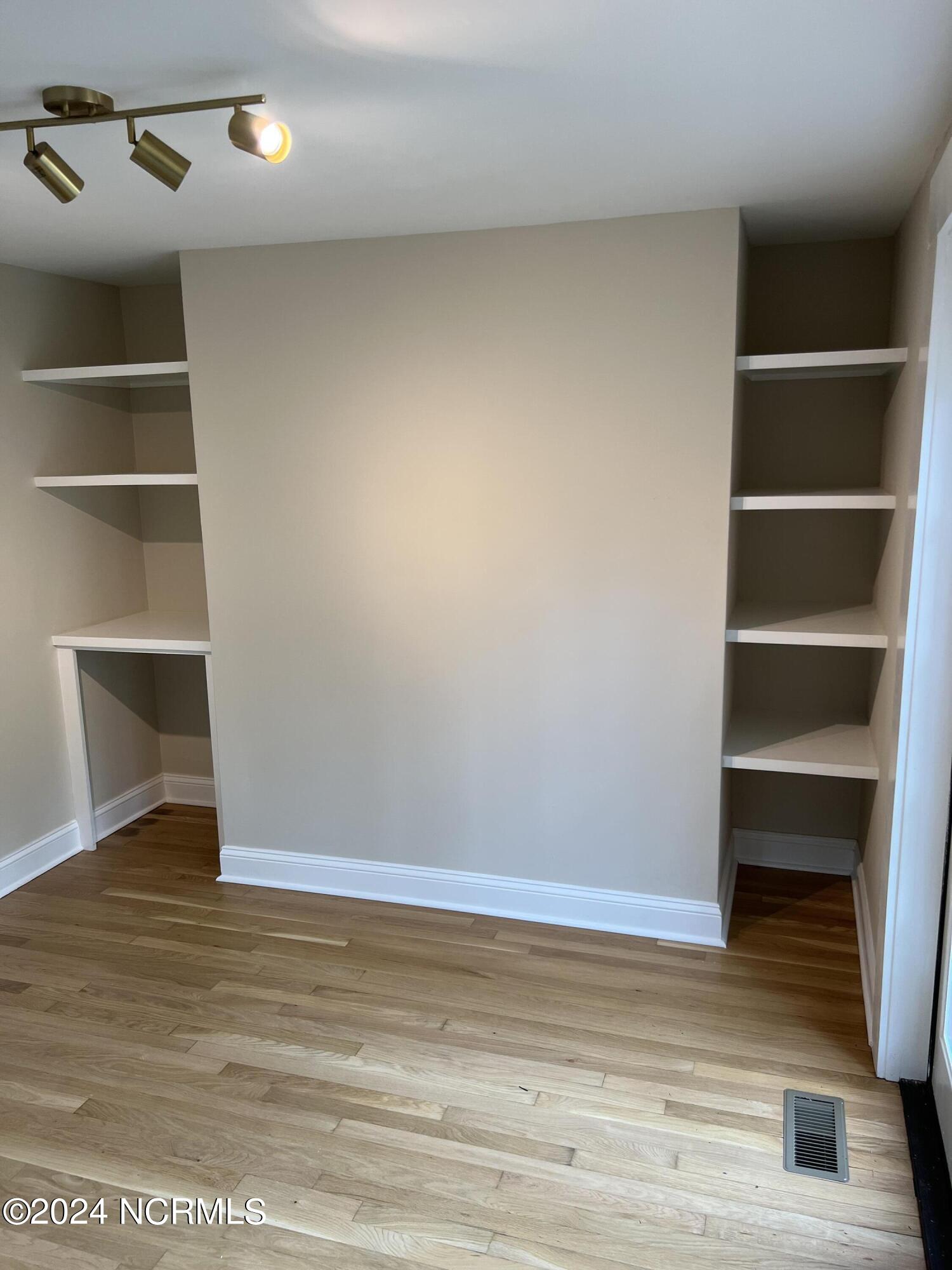 Homes for sale in Southern Pines, NC | 145 E Vermont Ave, Southern Pines, NC 28387 | MLS# 100469424