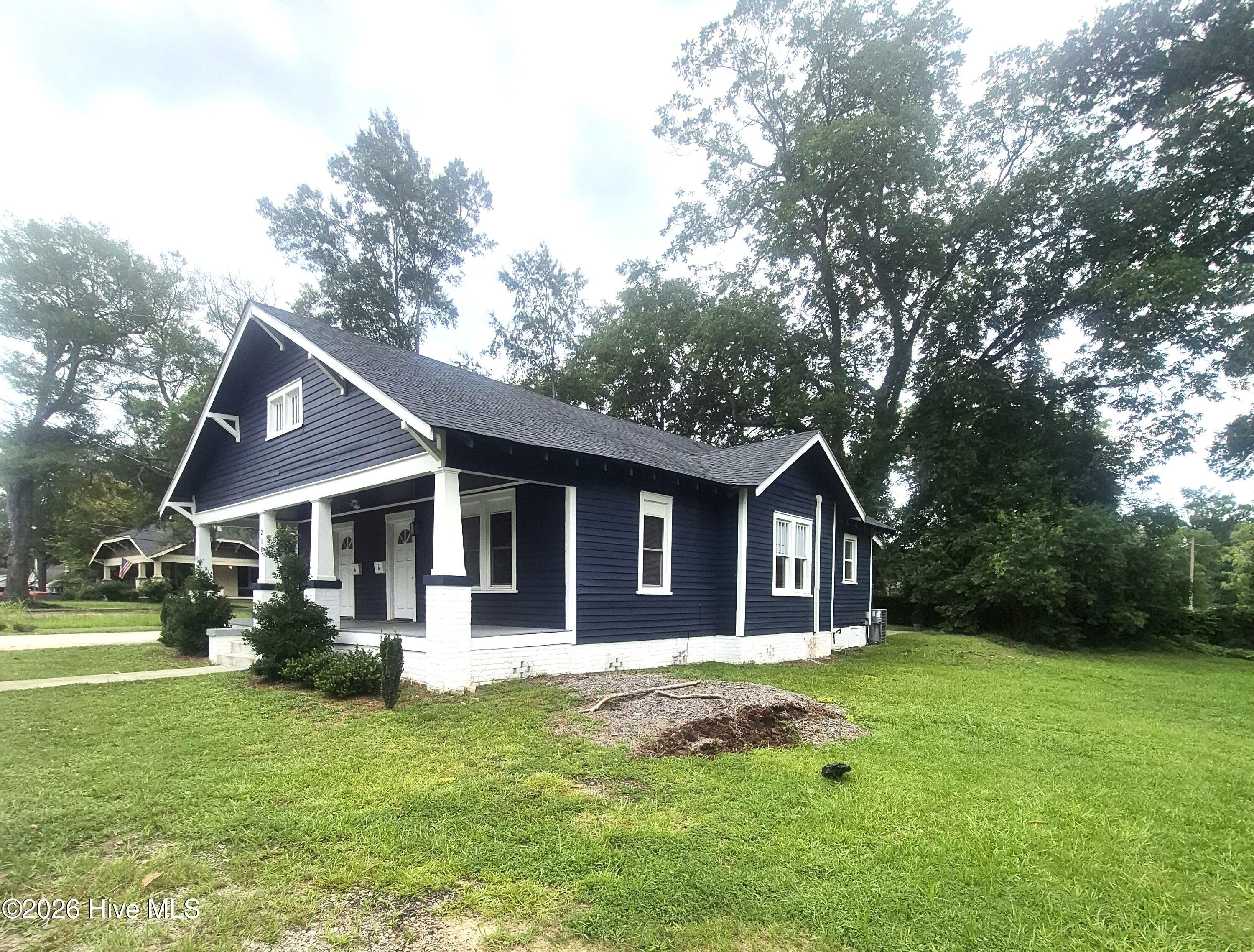 Exterior photo of 210 Raleigh Road Parkway N, Wilson, NC 27893. MLS: 100594203