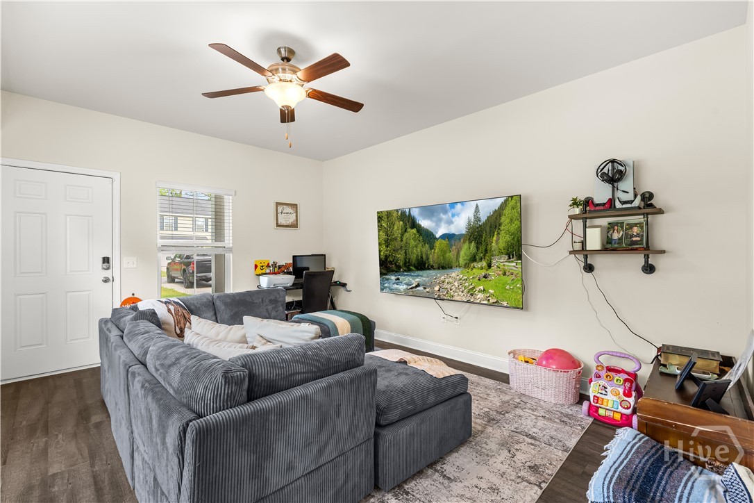 5th image of 725 Mill Creek Cir, Hinesville, GA 31313 | MLS# SA361766