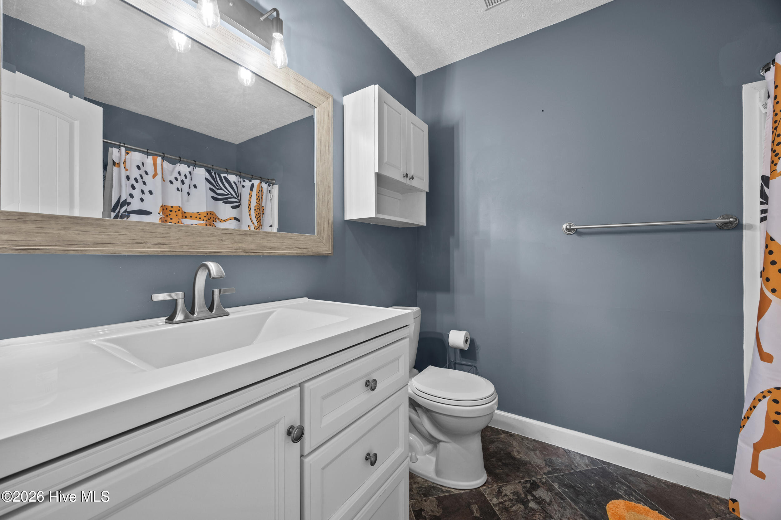 100557502 | Photo 18