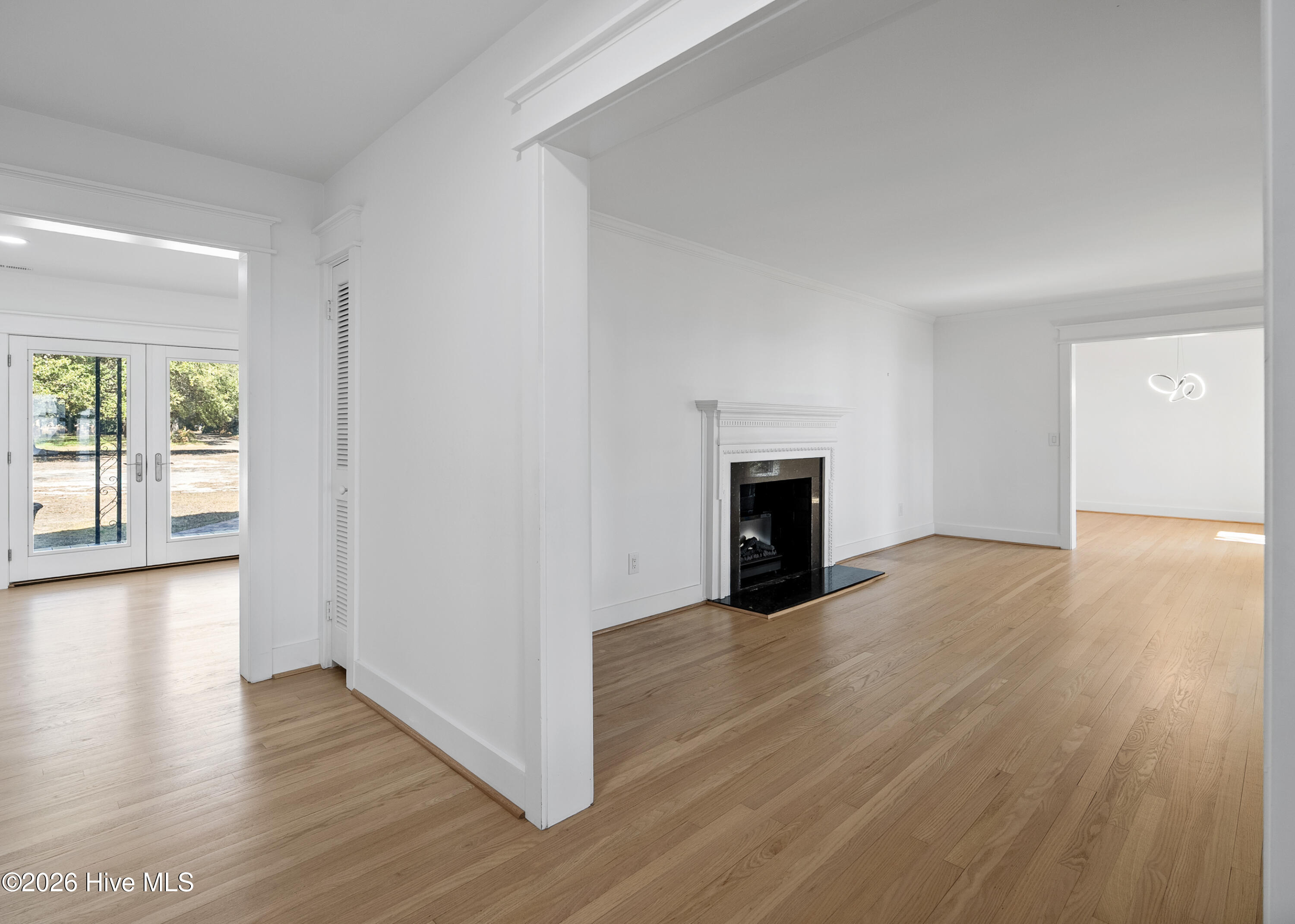 100559476 | Photo 21