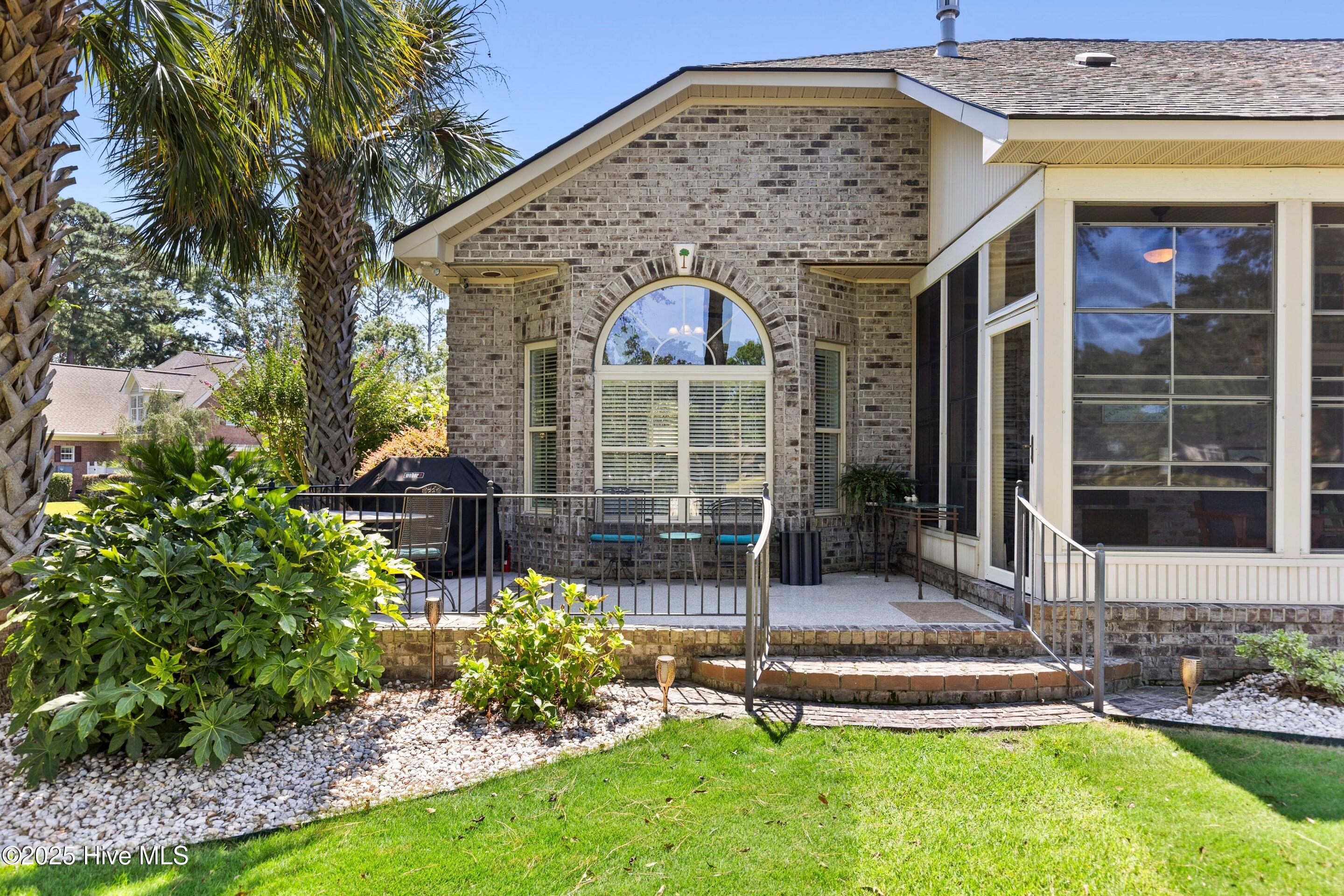 100529602 | Photo 12