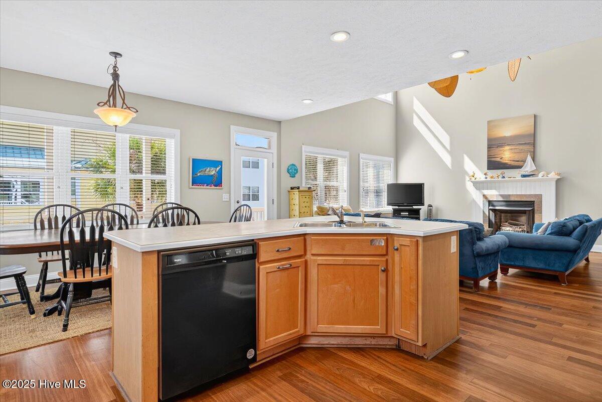 100529762 | Photo 10