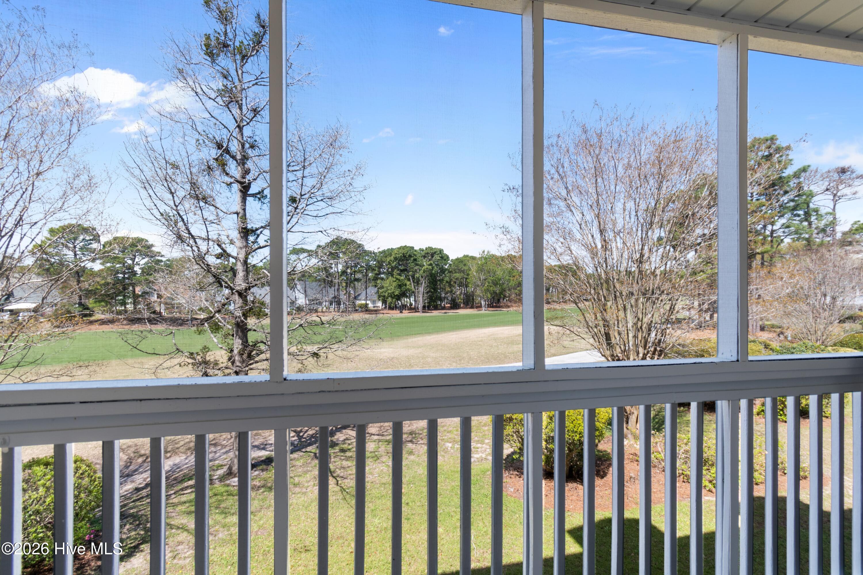 100563960 | Photo 14