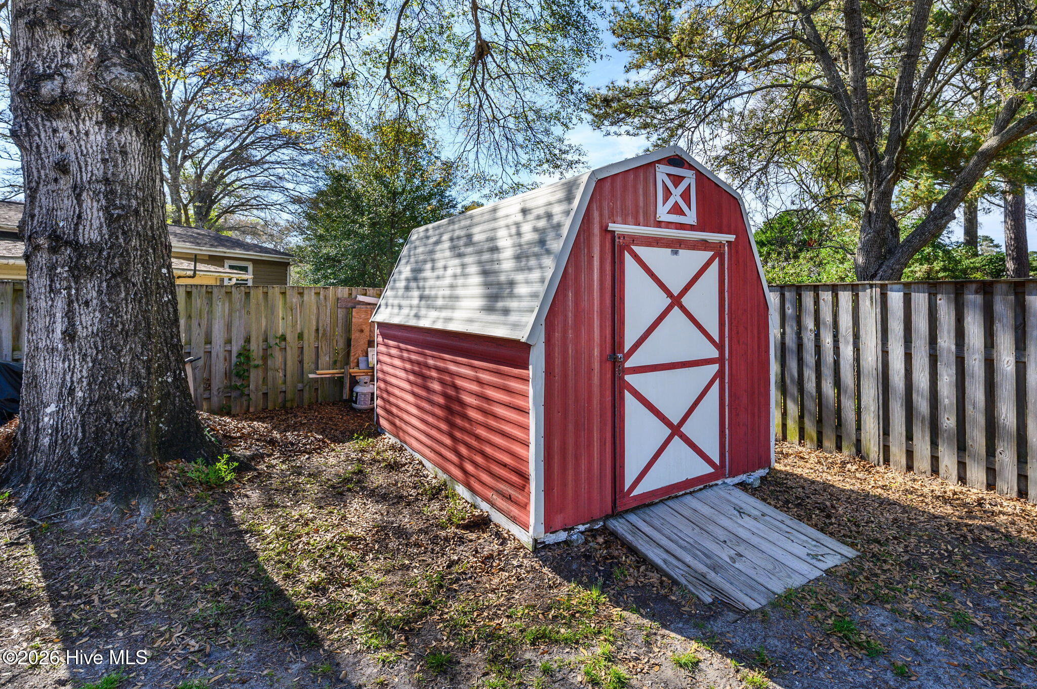 100564141 | Photo 25