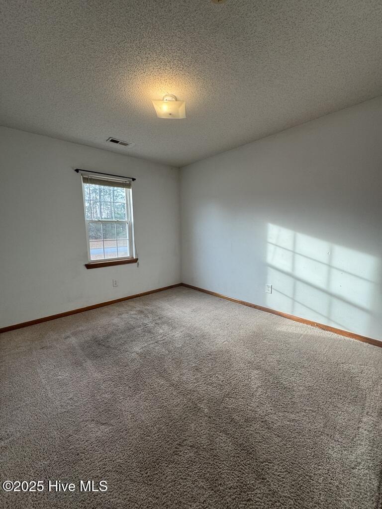 100545834 | Photo 17