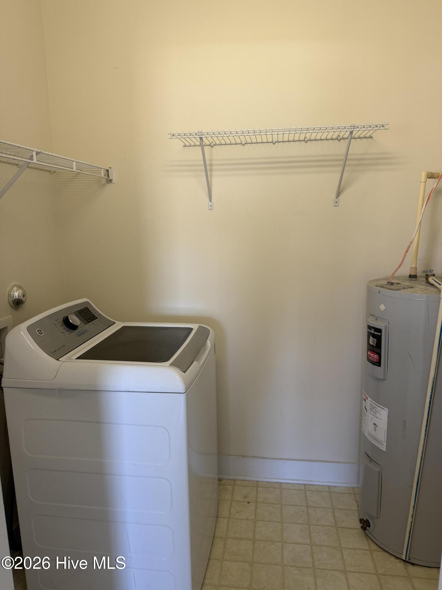 100566043 | Photo 16