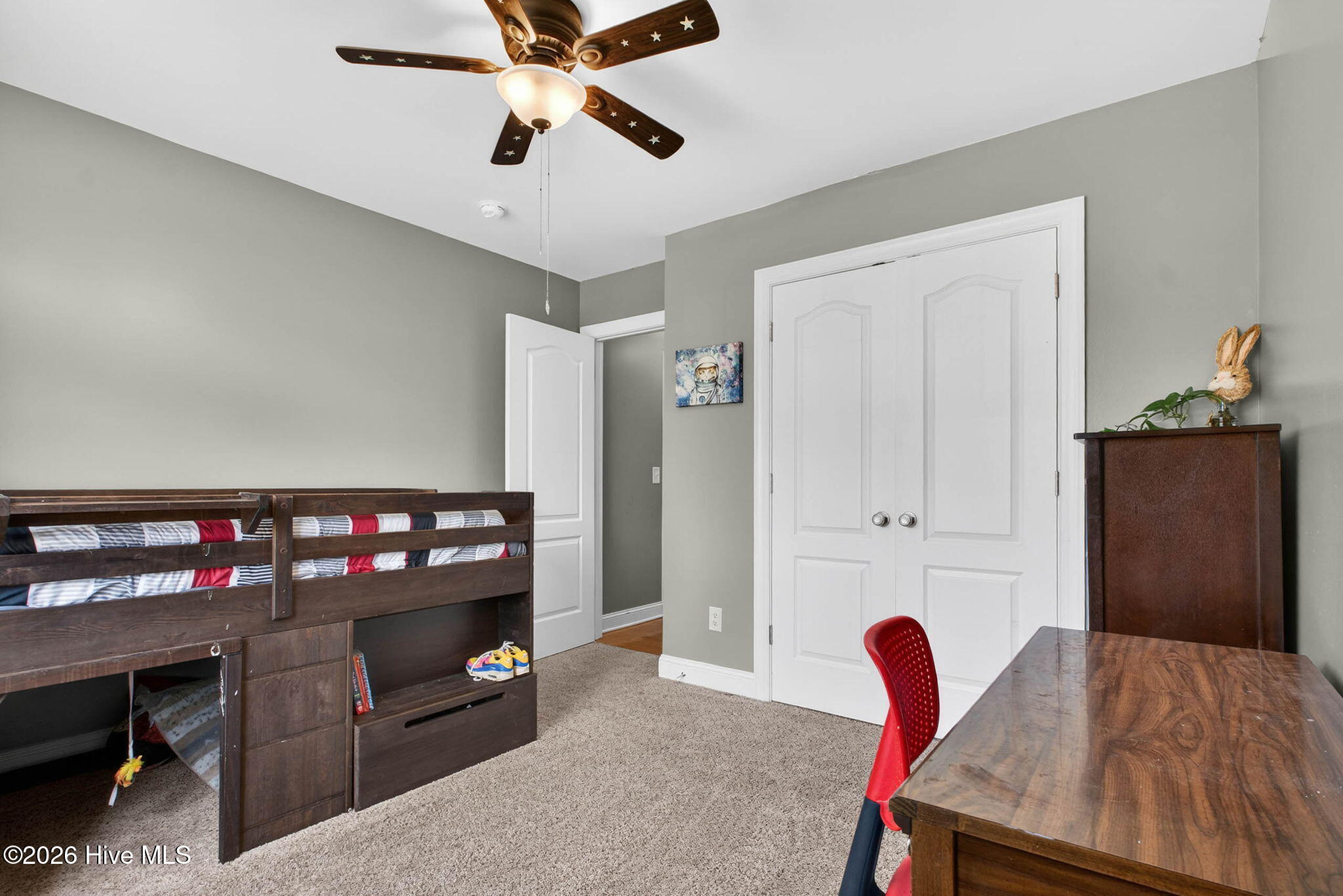 100561727 | Photo 26