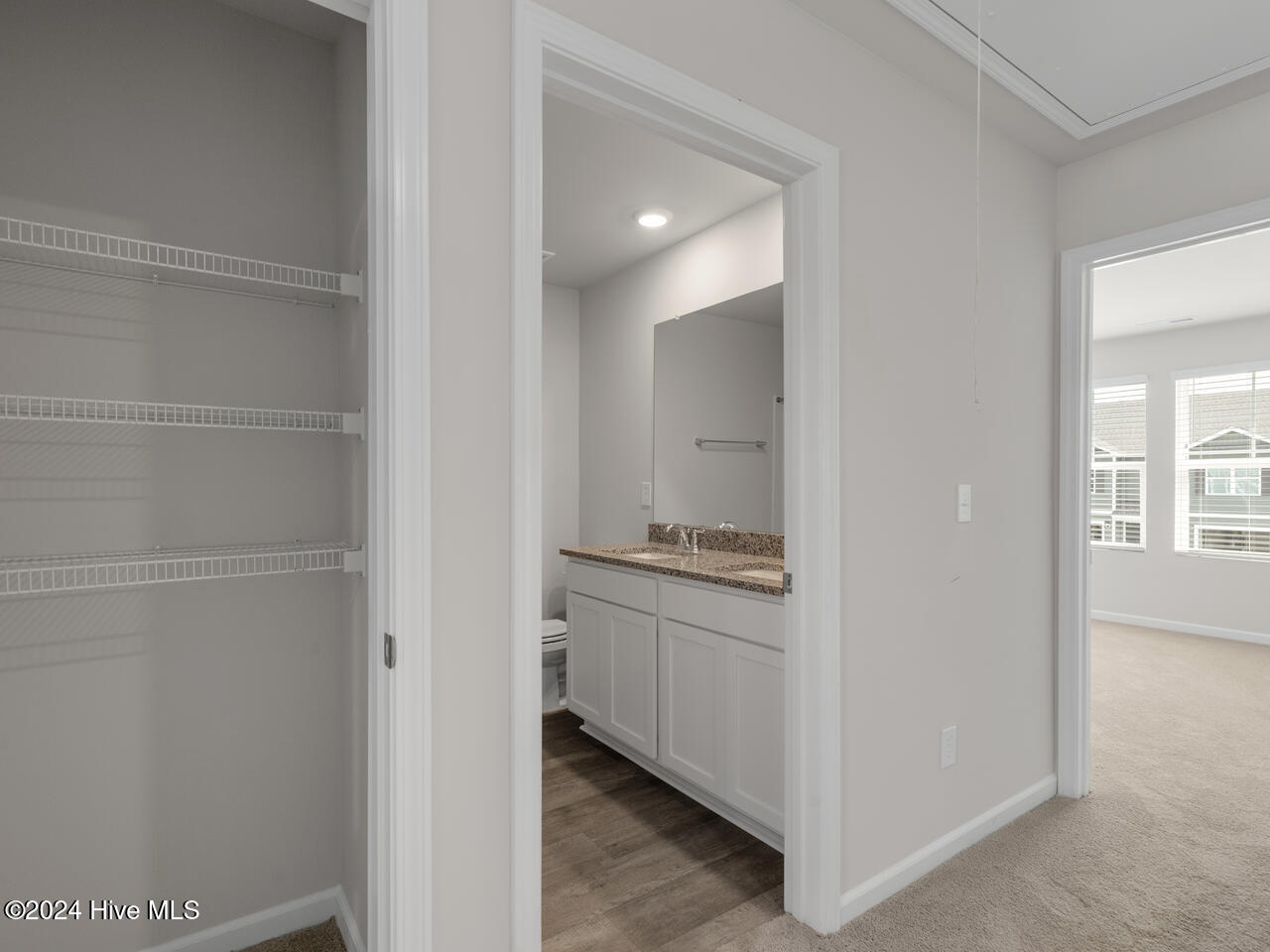 100553110 | Photo 37