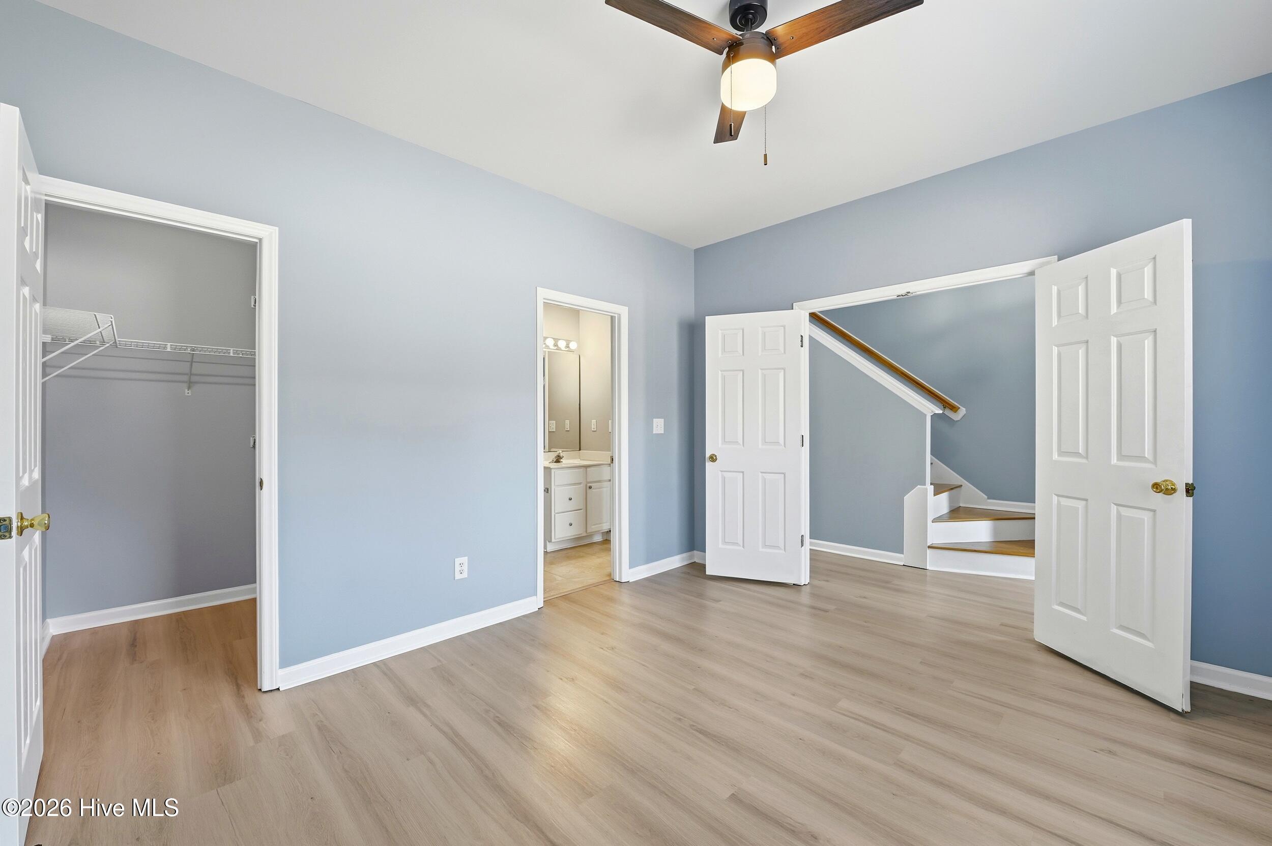 100555192 | Photo 26