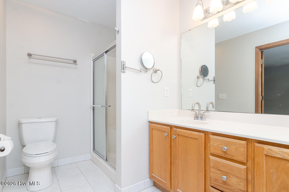 100567323 | Photo 19