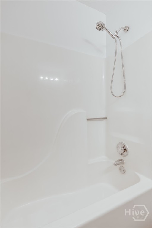 155 Hunters Pointe Drive