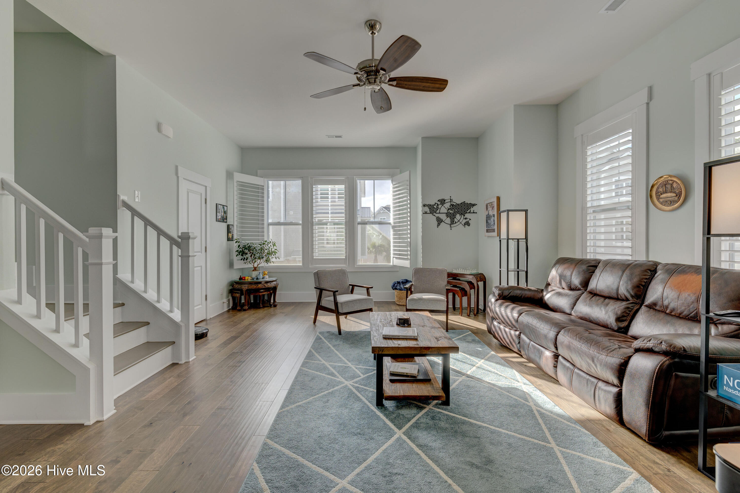 100561022 | Photo 10