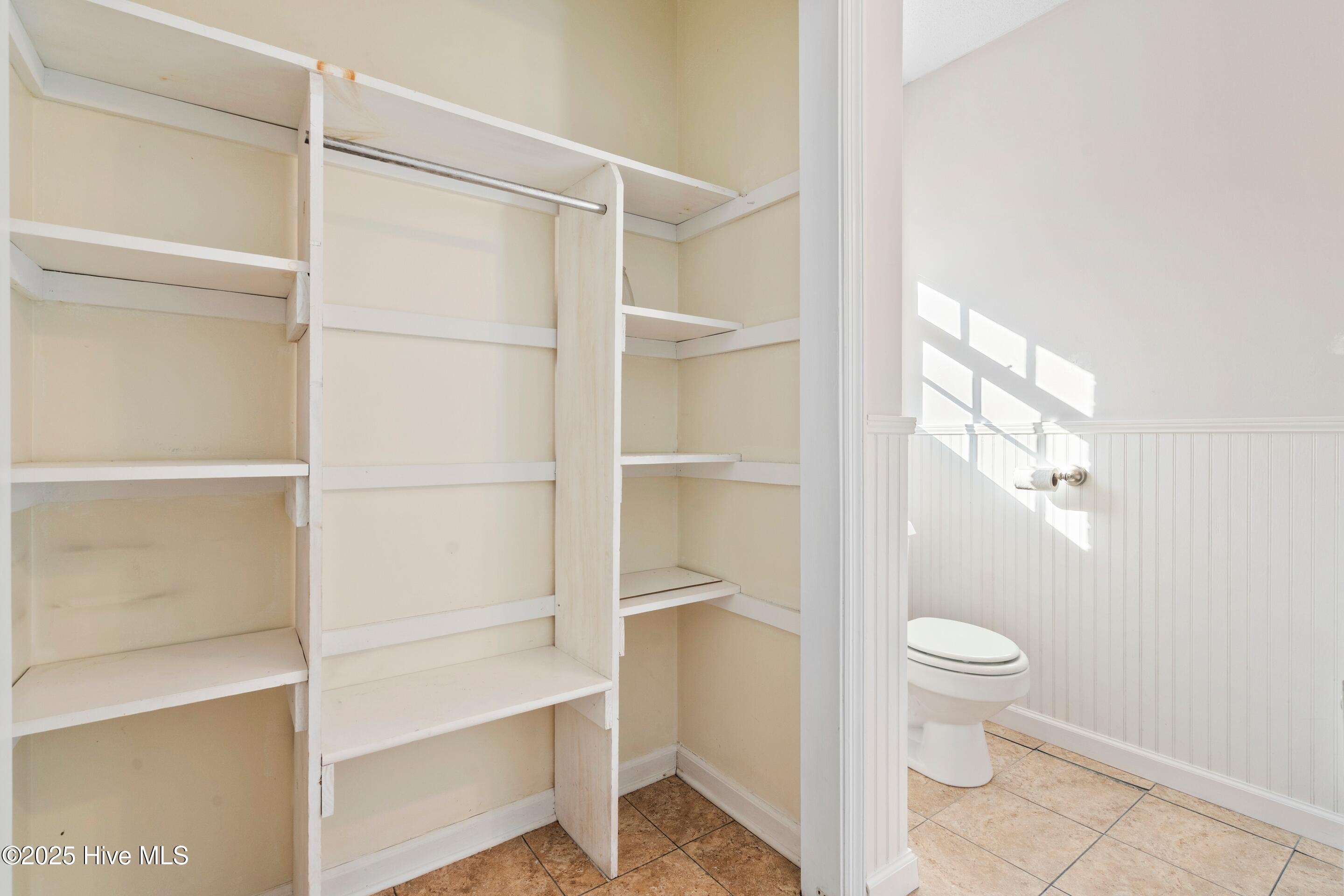 100546028 | Photo 41