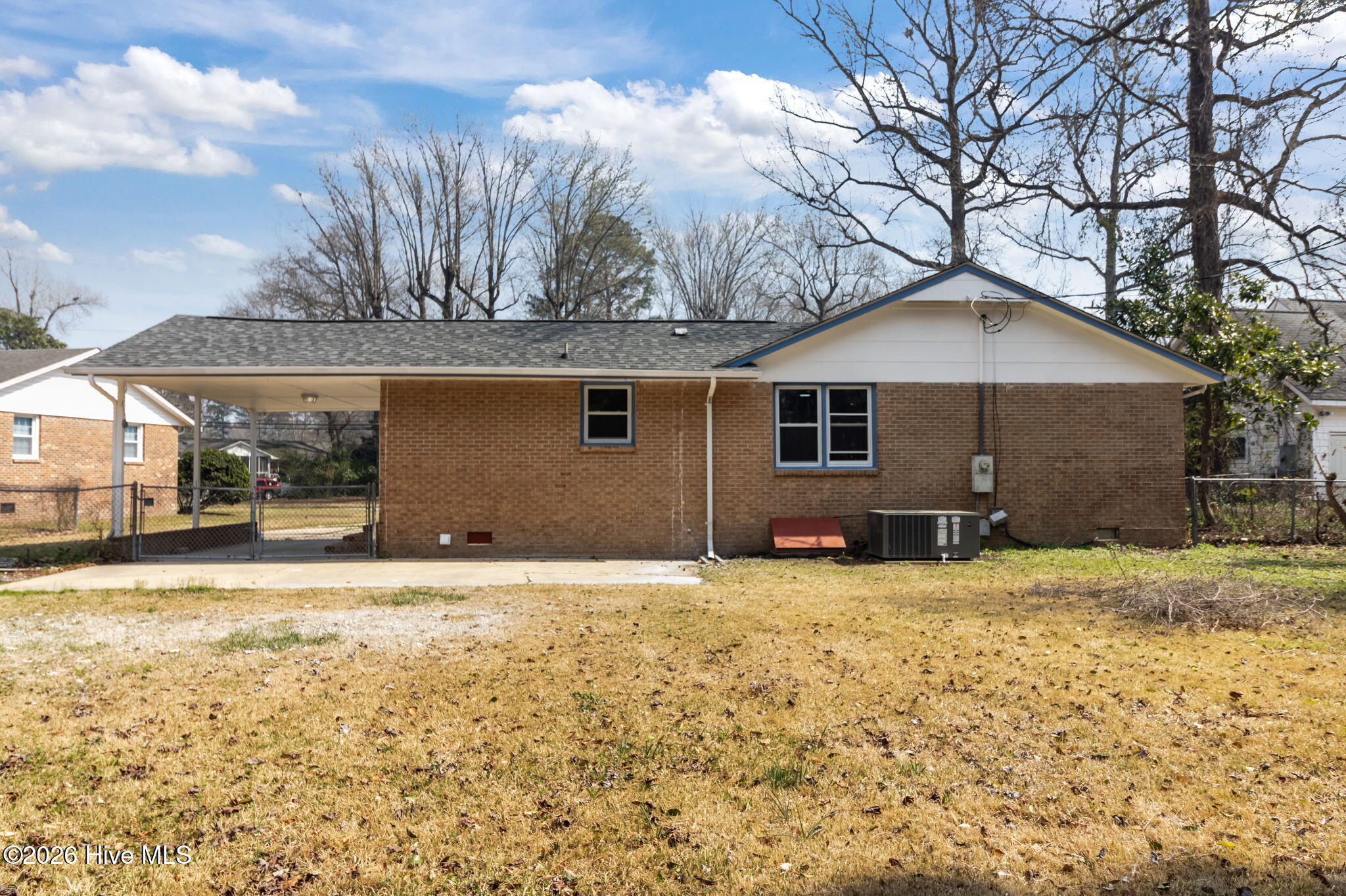 100557666 | Photo 49