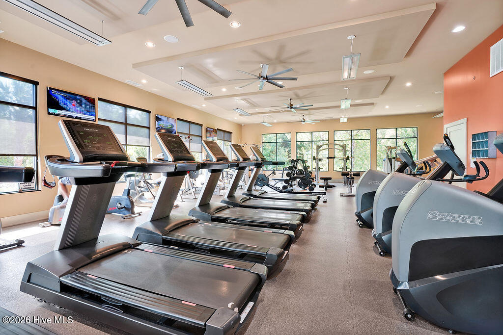 100555055 | Photo 90