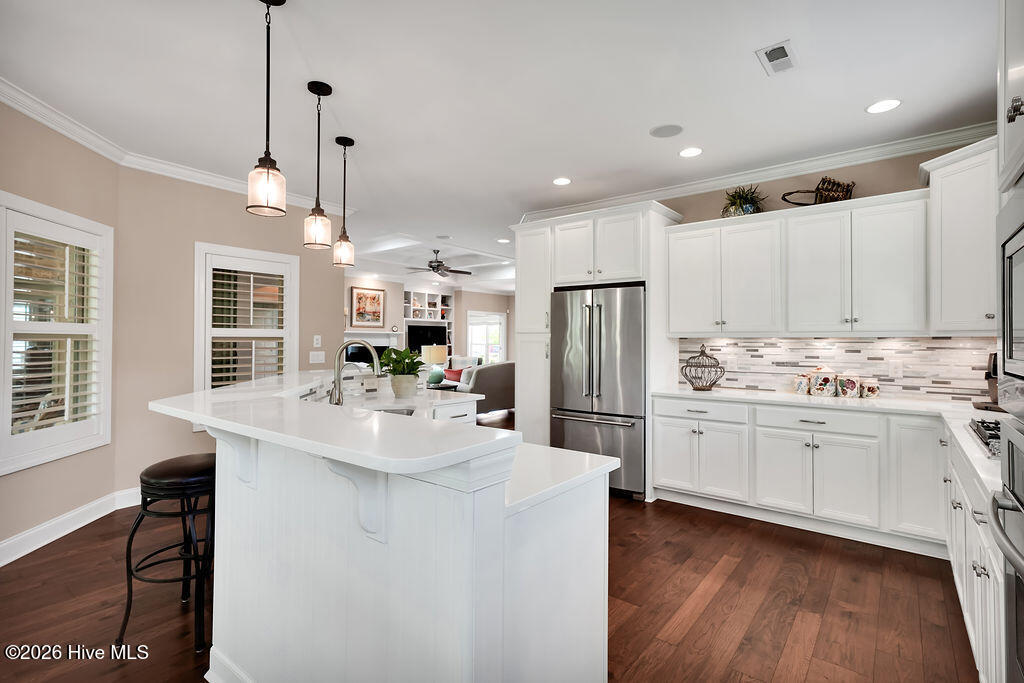 100562114 | Photo 12