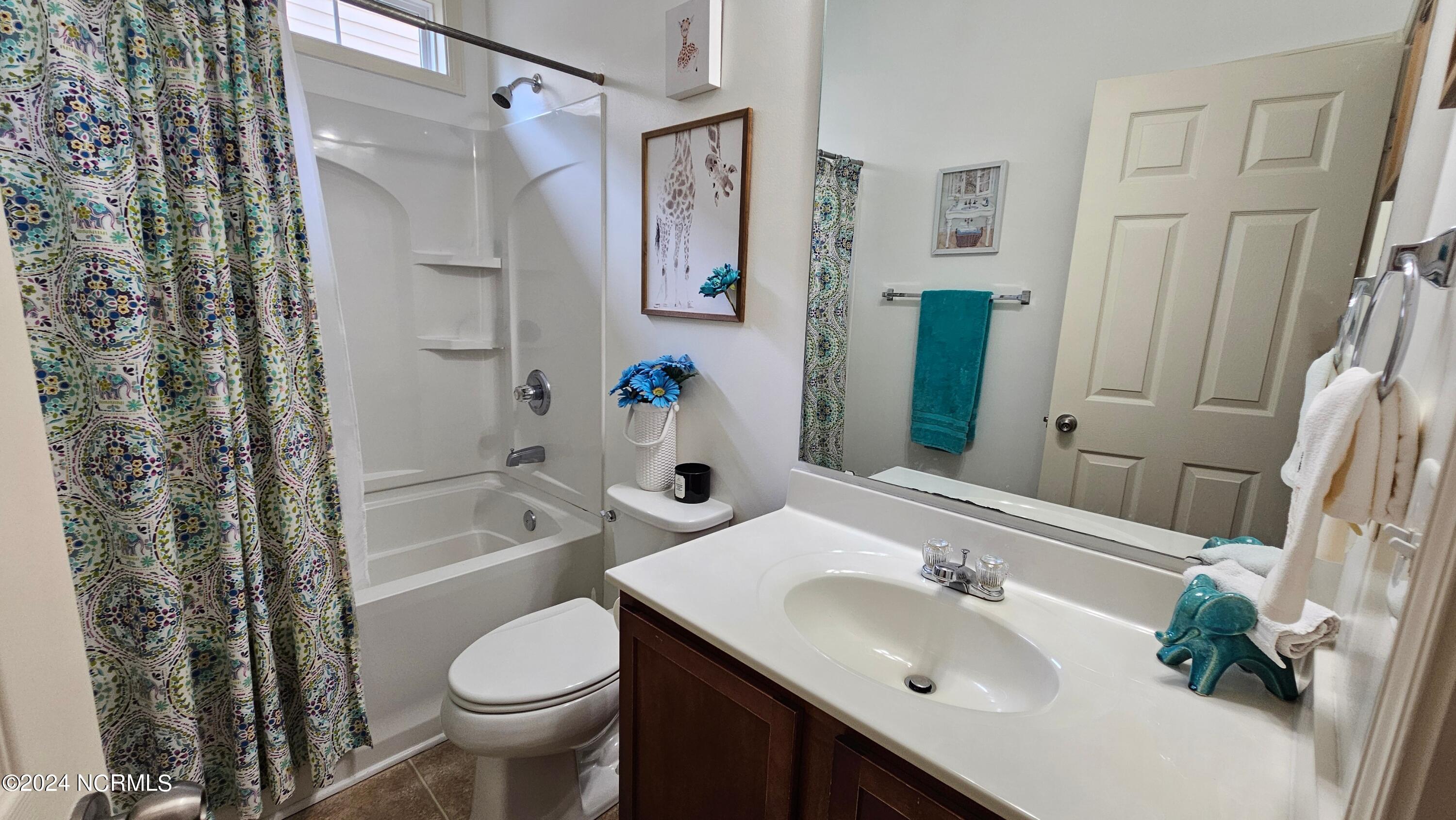 100565741 | Photo 13