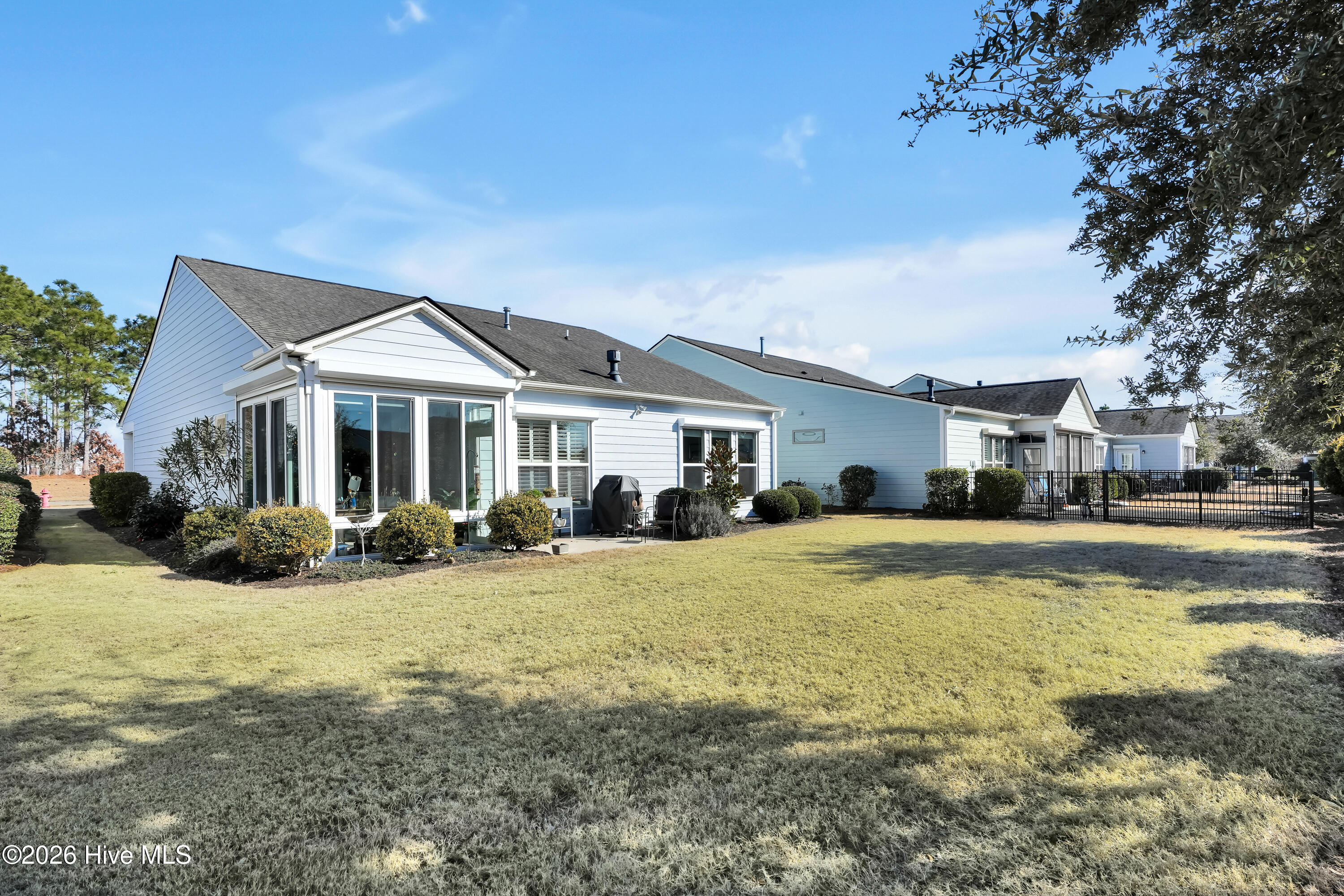 100555746 | Photo 32