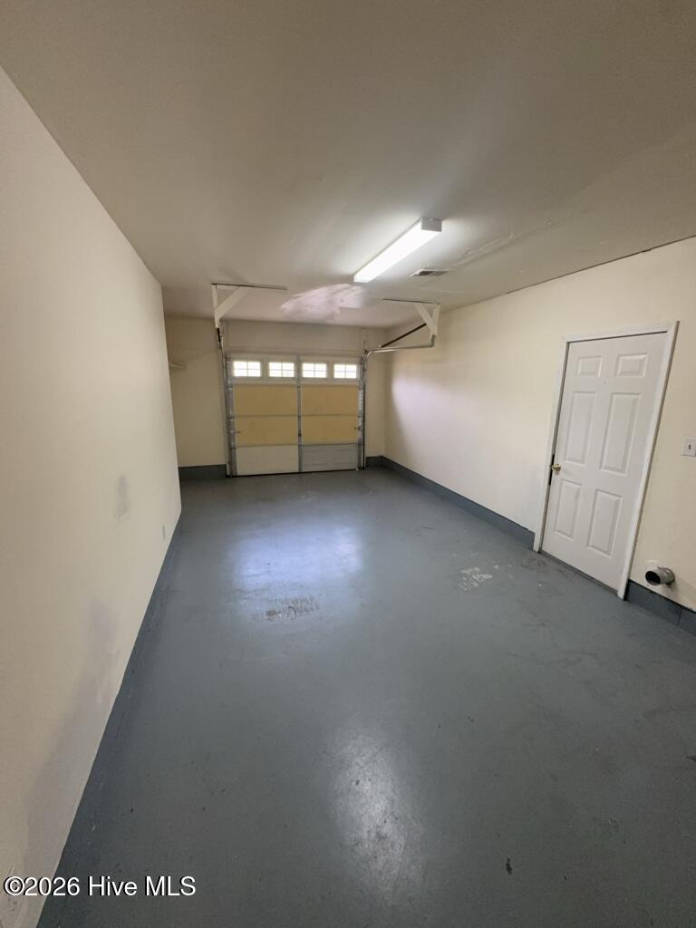 100564135 | Photo 18