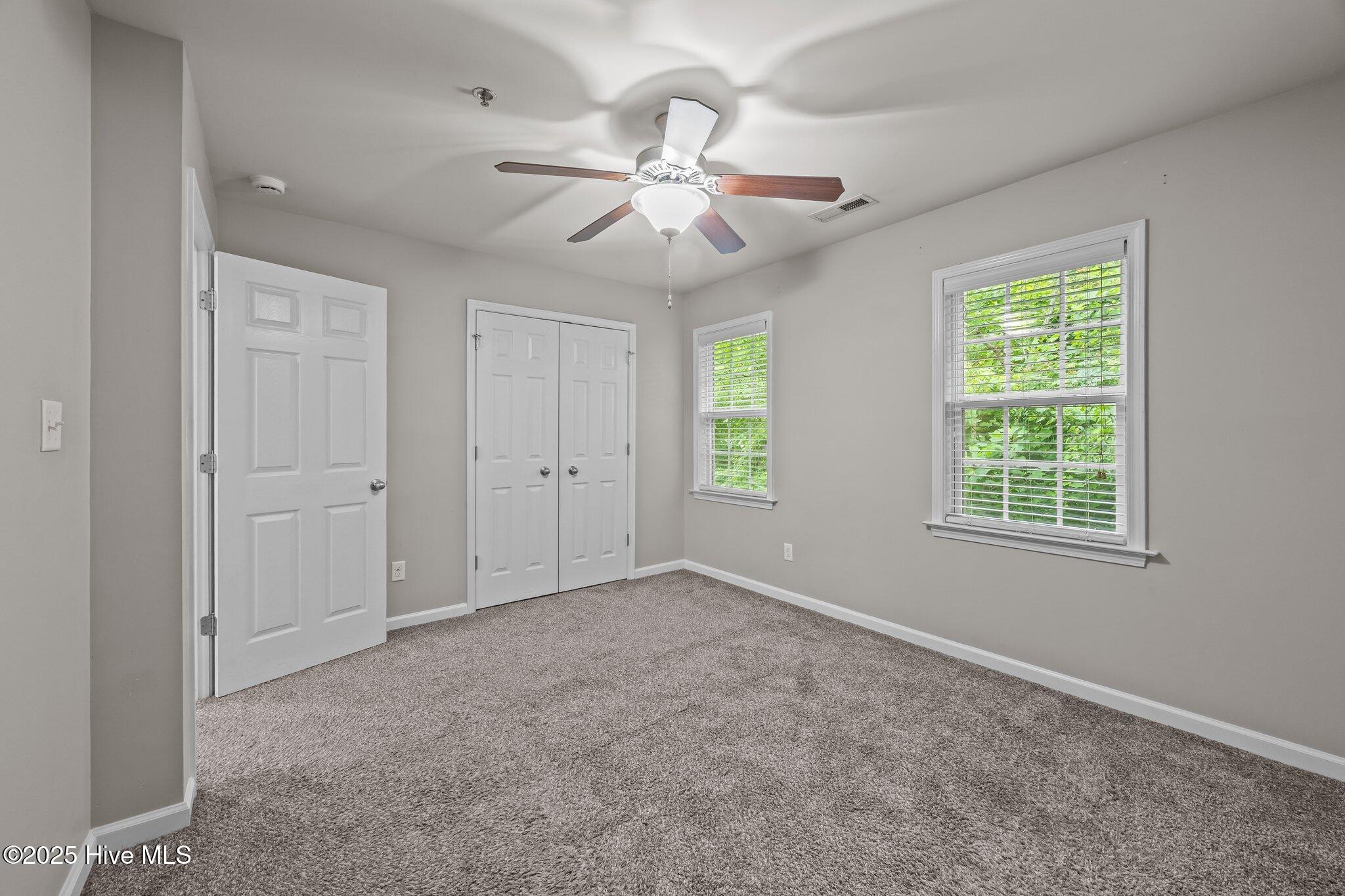 100566846 | Photo 16