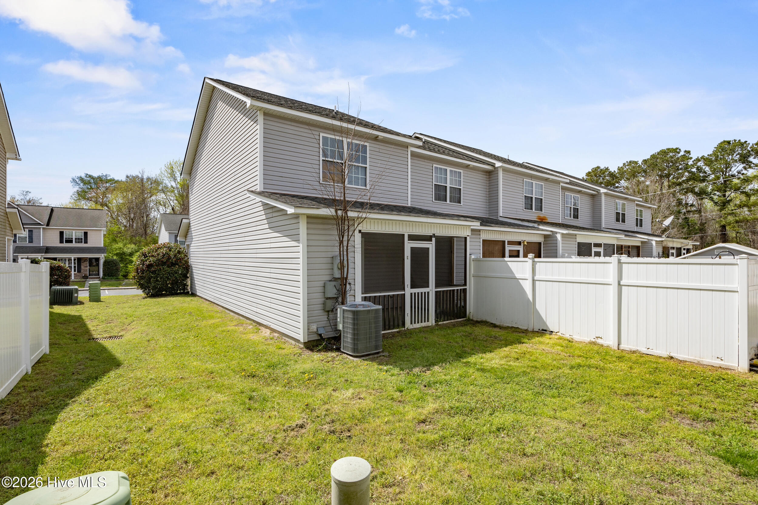 100552450 | Photo 27