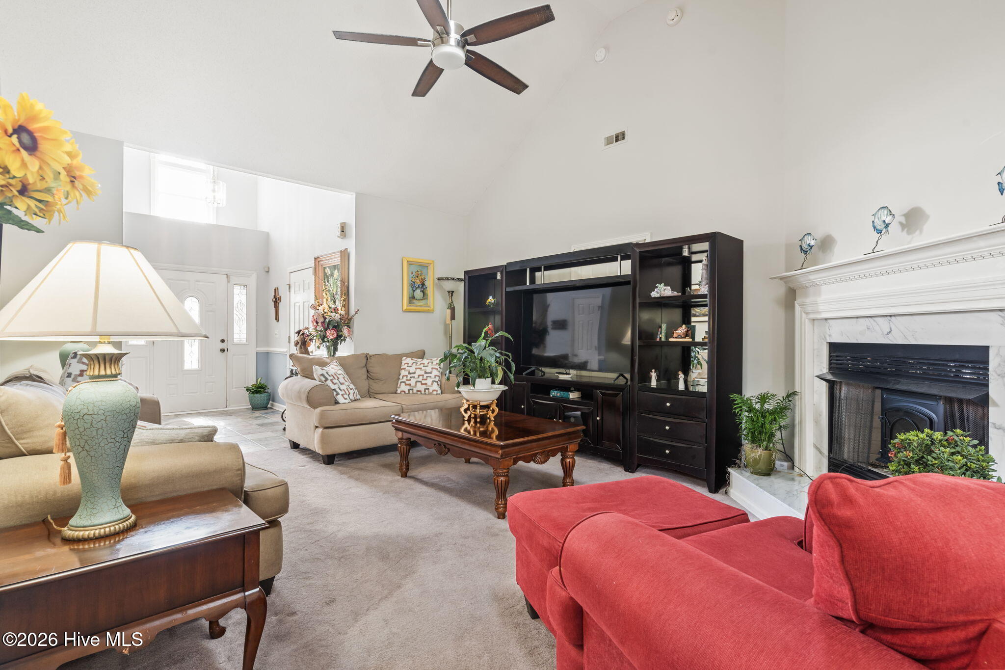 100557322 | Photo 26