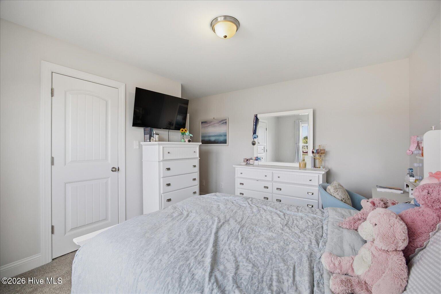 100564779 | Photo 46