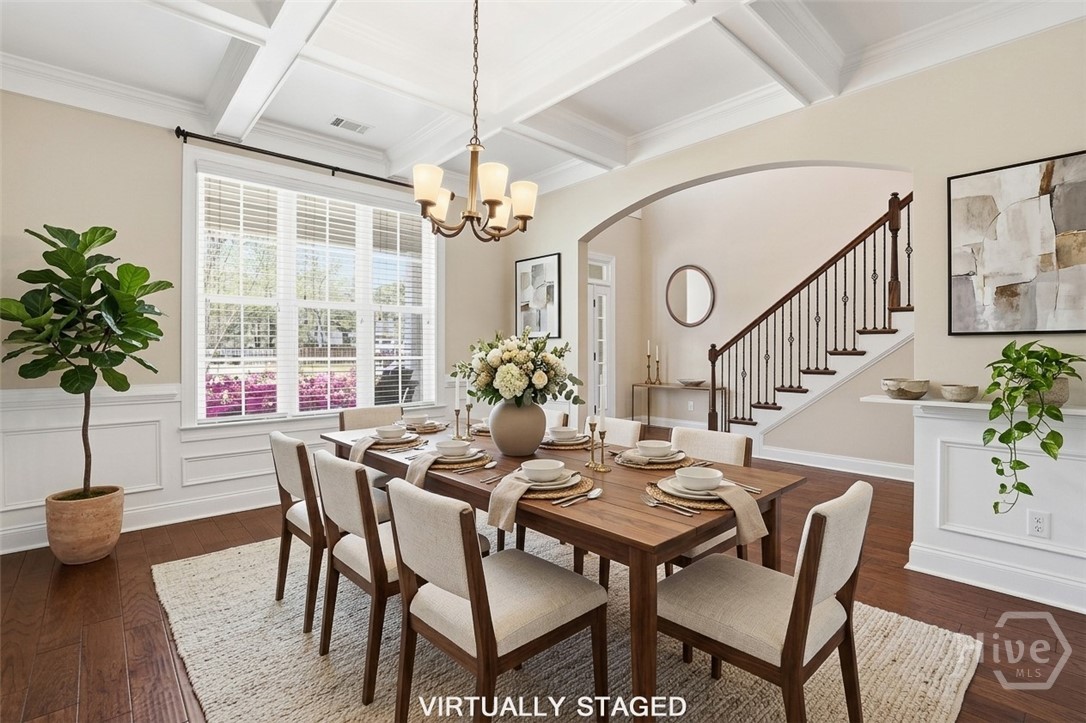 Formal Dining