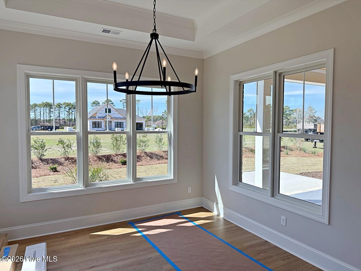 100537475 | Photo 12