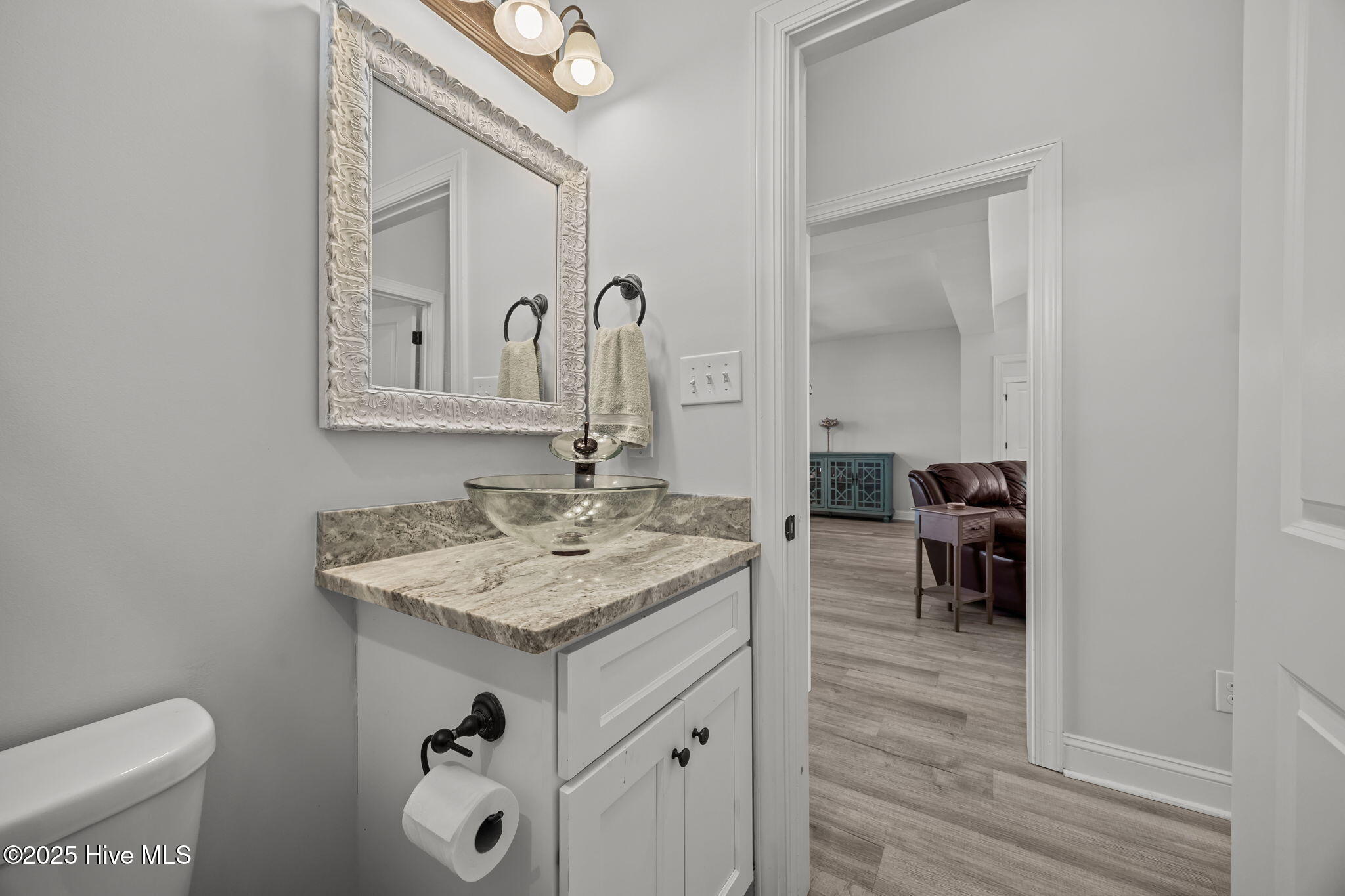 100541215 | Photo 27