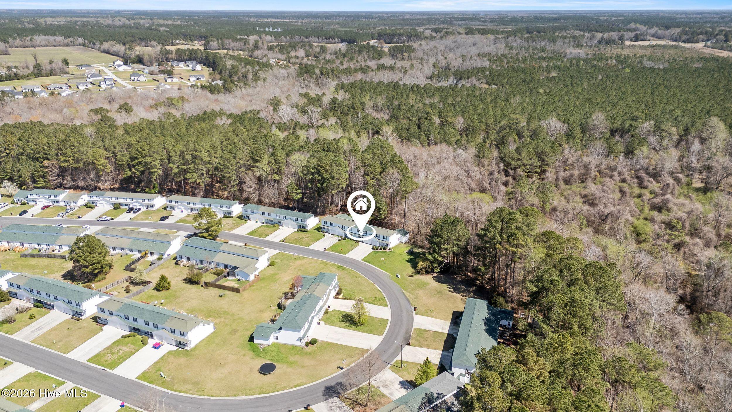 100561186 | Photo 36