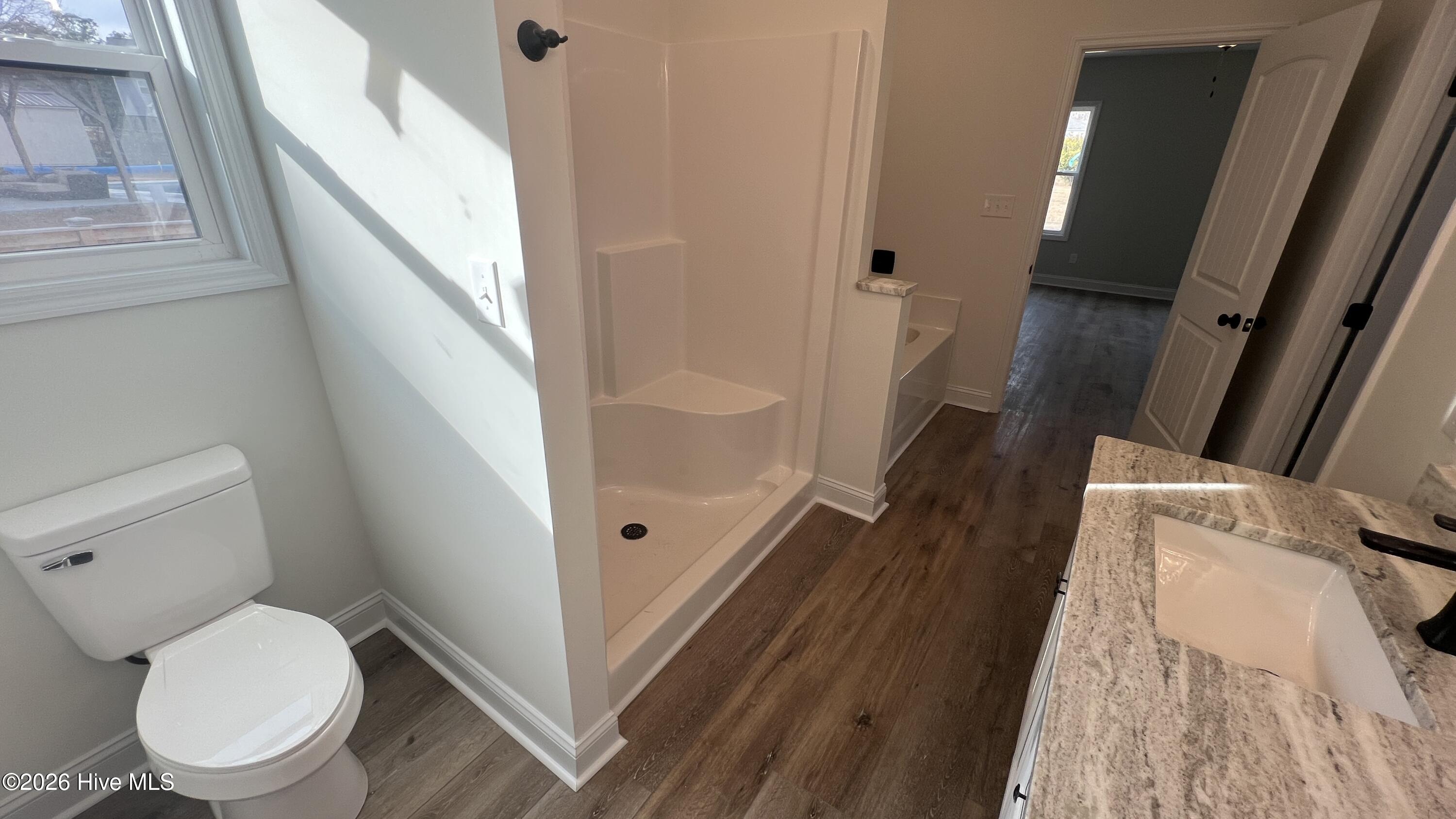 100525179 | Photo 12