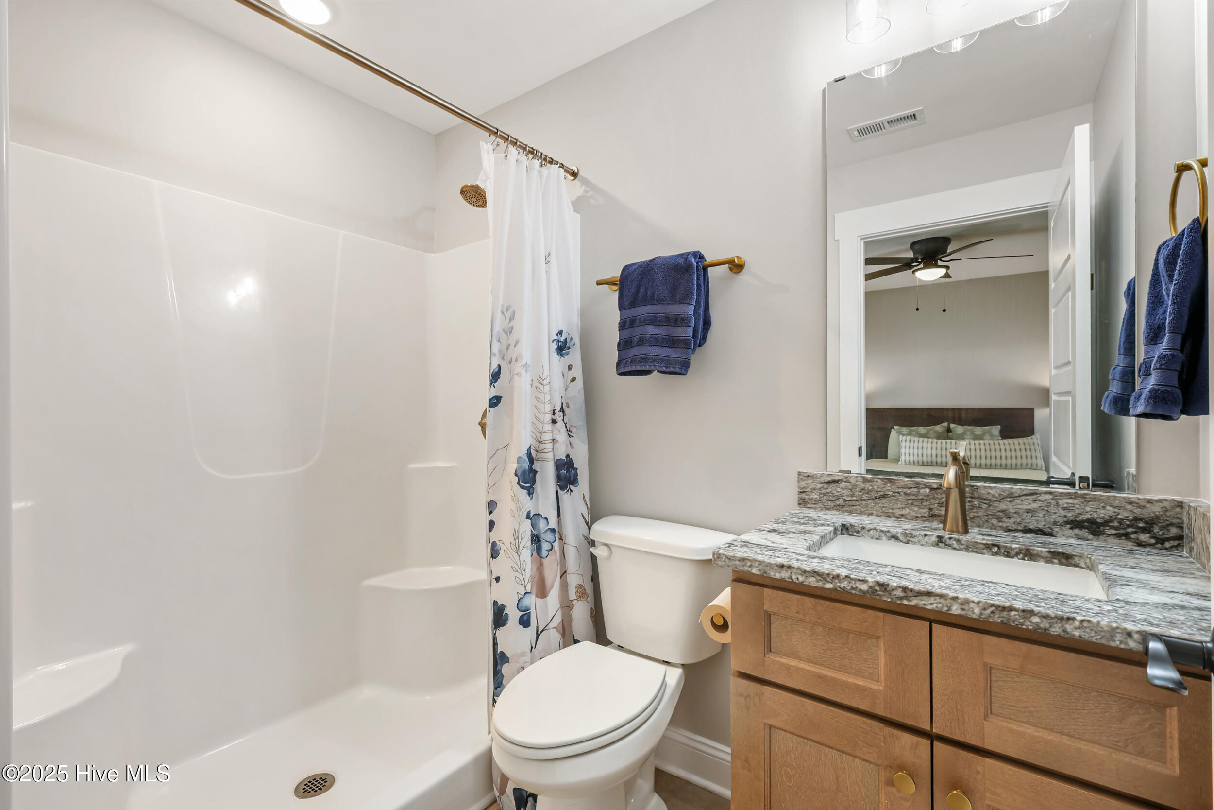 100546954 | Photo 20