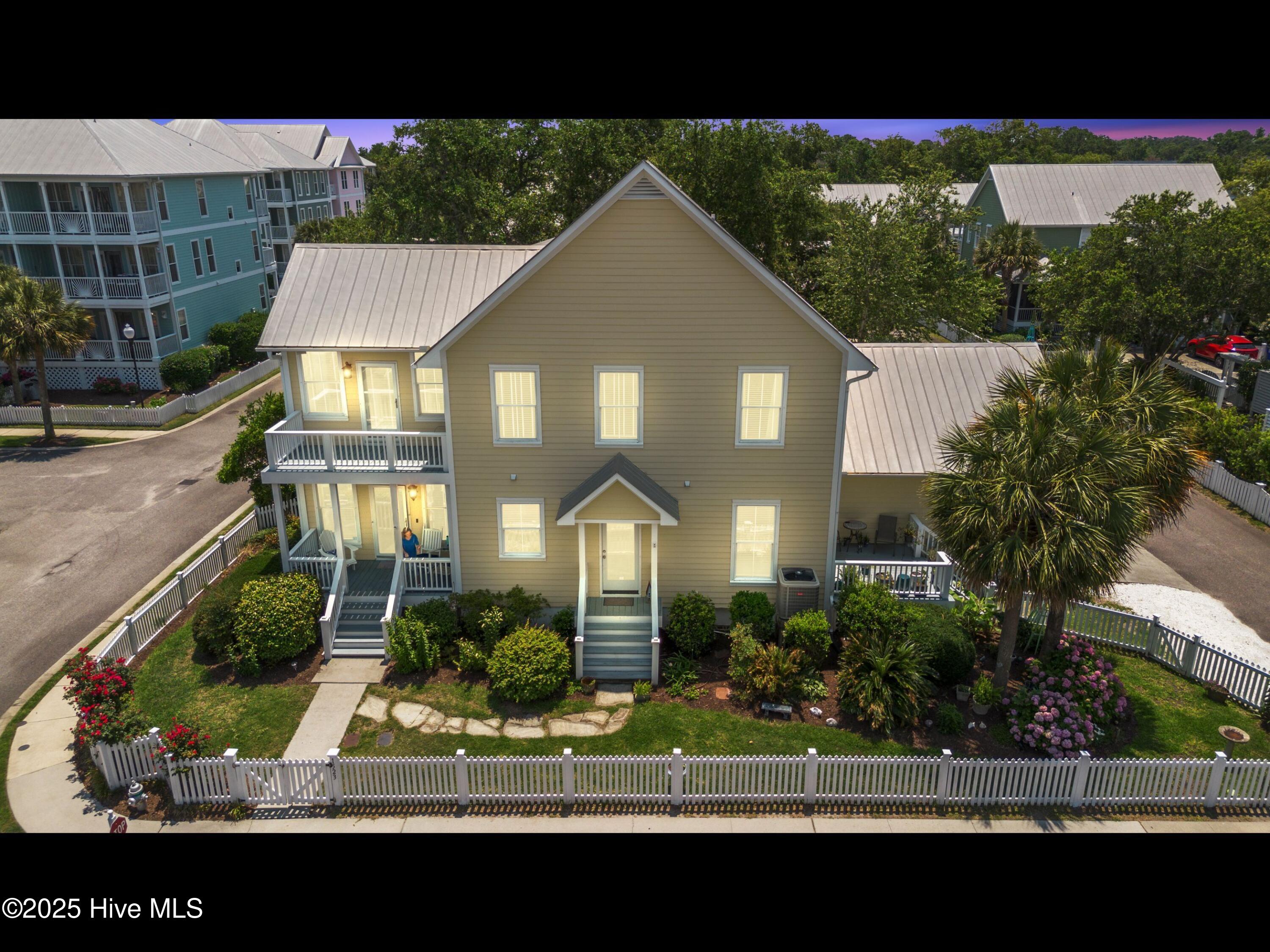 100511839 | Photo 19